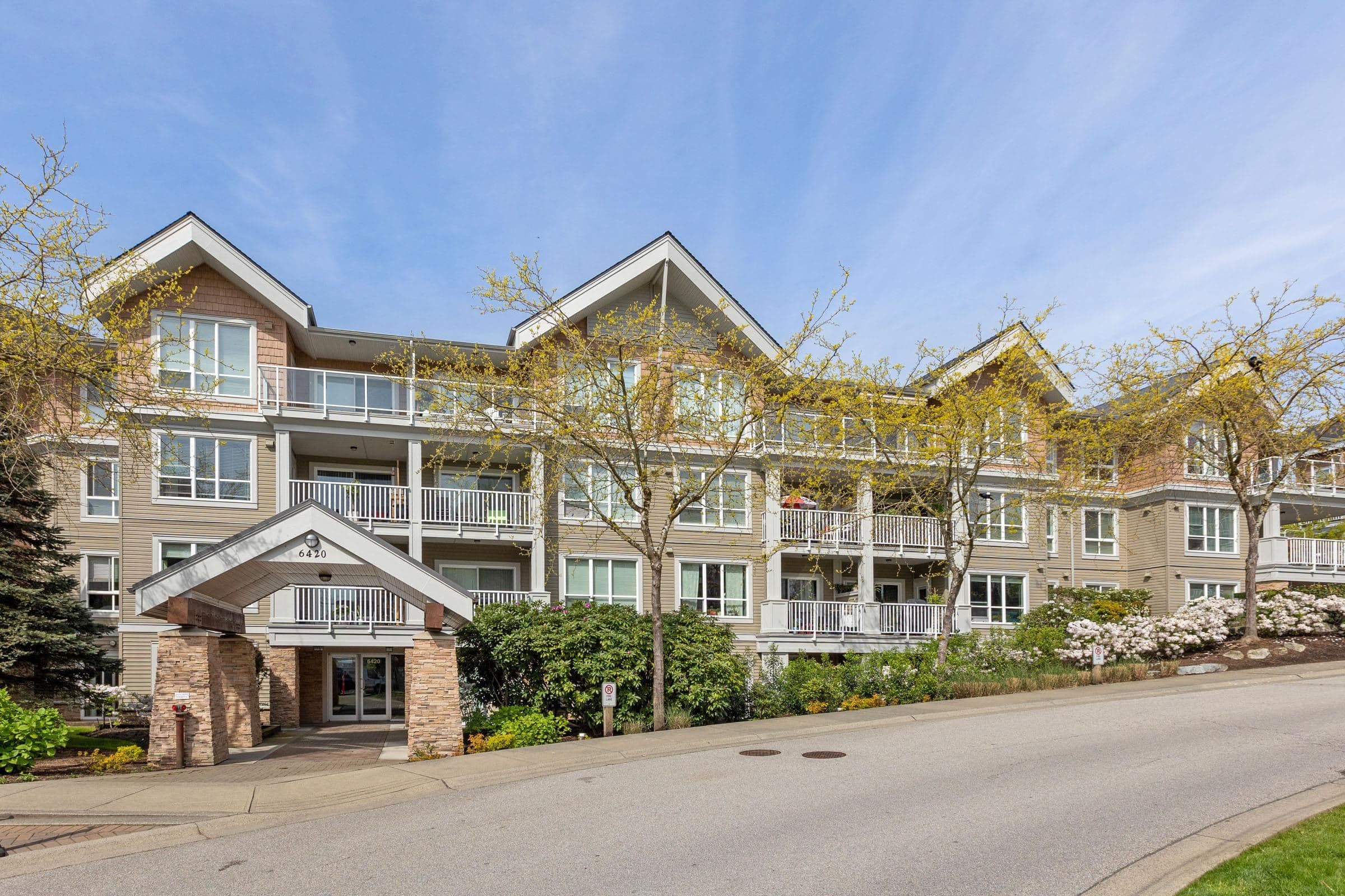 311 - 6420 194 Street, Surrey — sold