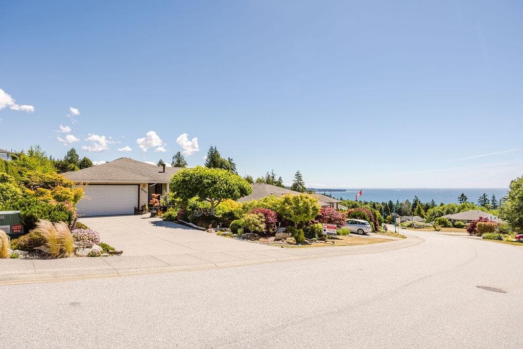6252 Baillie Road, Sechelt, V7Z 0R5 — photo 2