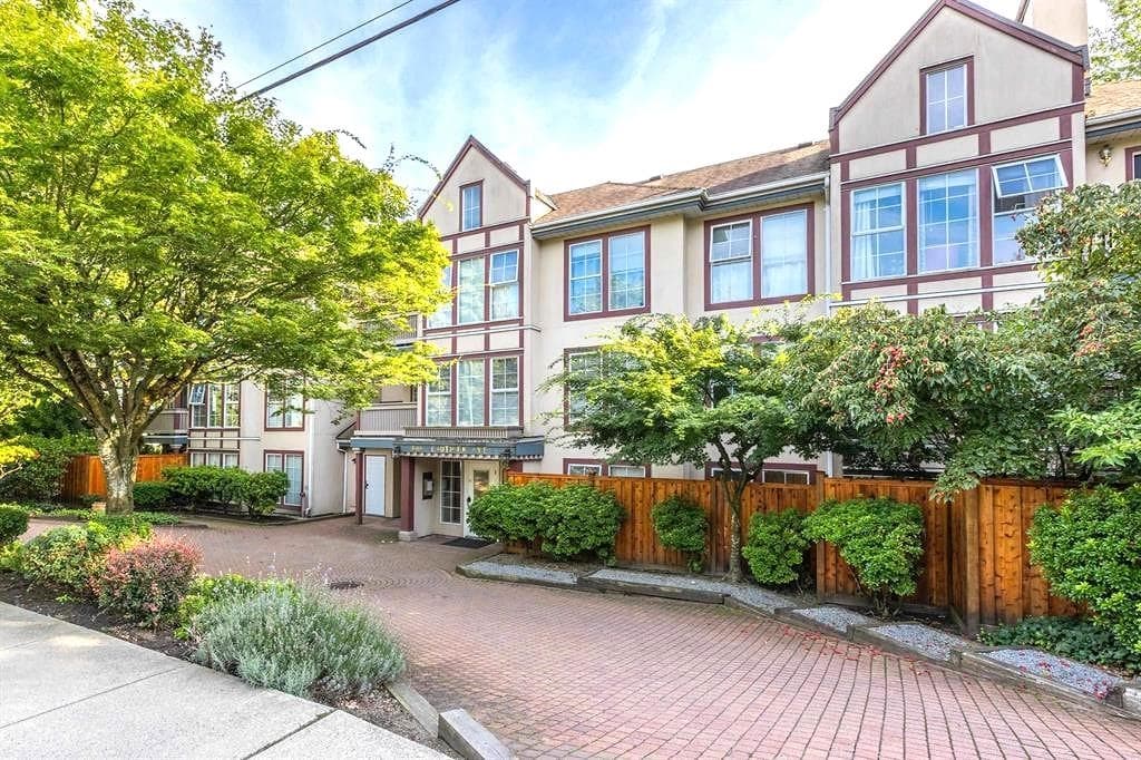402 - 888 Gauthier Avenue, Coquitlam