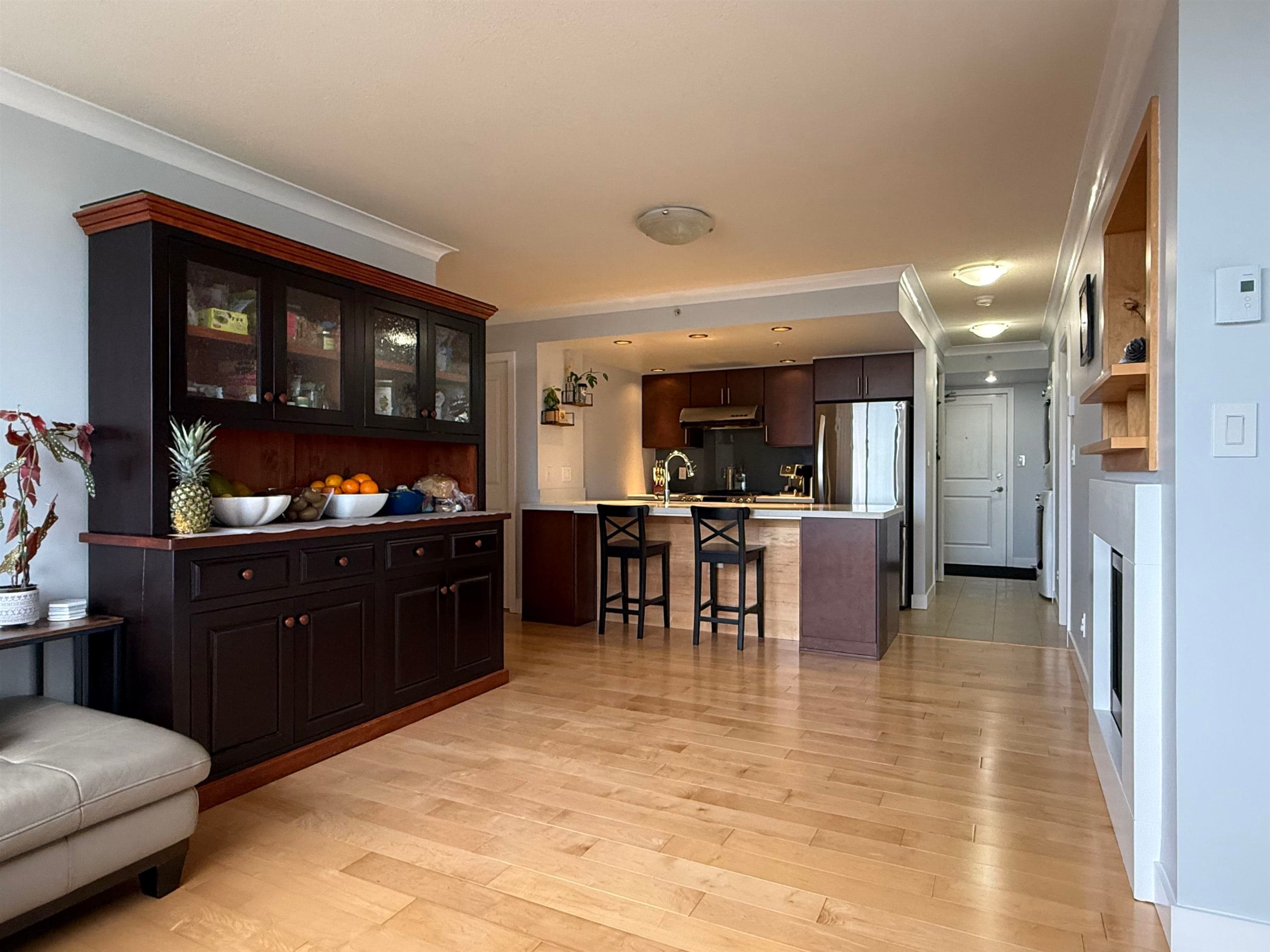1008 - 9188 Hemlock Drive, Richmond