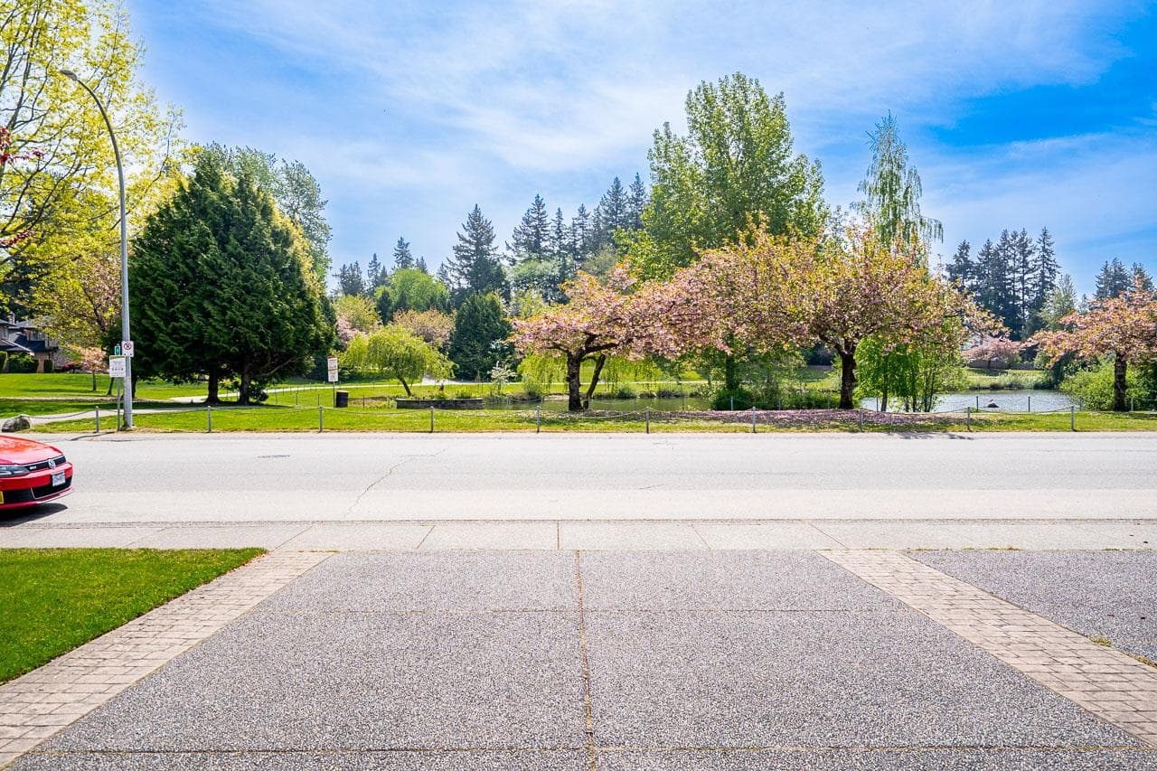 6081 W Boundary Drive, Surrey, V3X 2A7 — photo 2