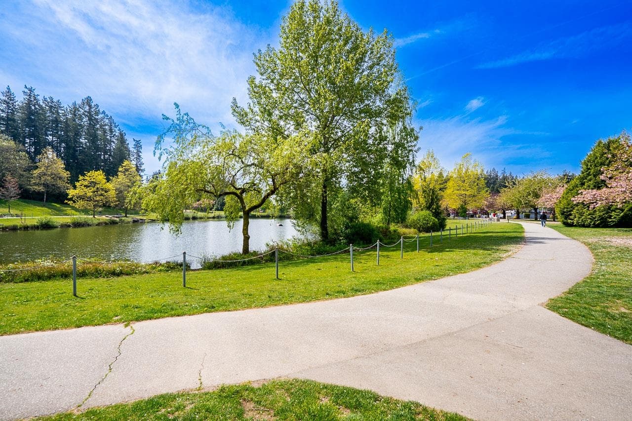 6081 W Boundary Drive, Surrey, V3X 2A7 — photo 3
