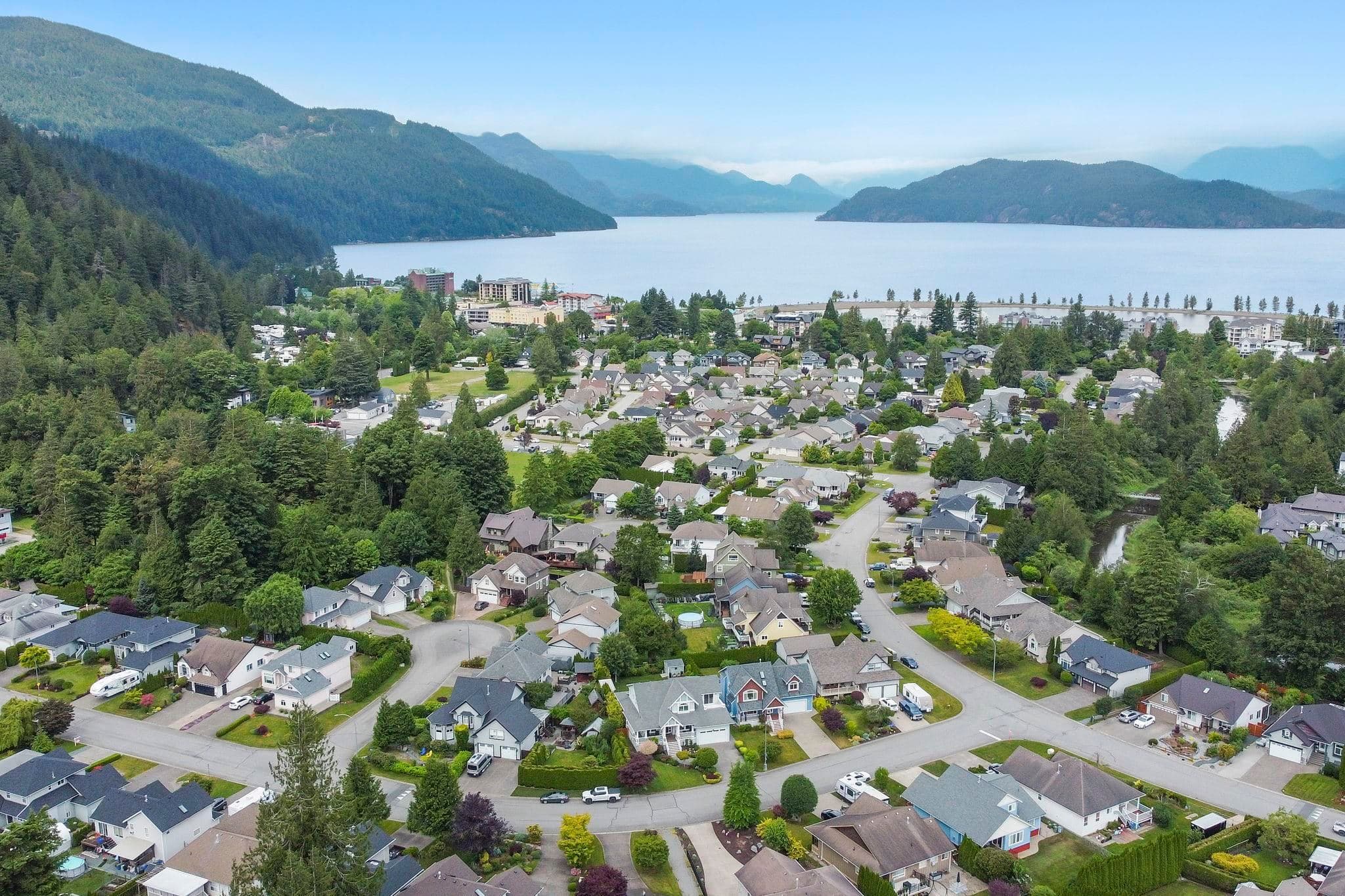237 Balsam Avenue, Harrison Hot Springs, V0M 1K0 — photo 3