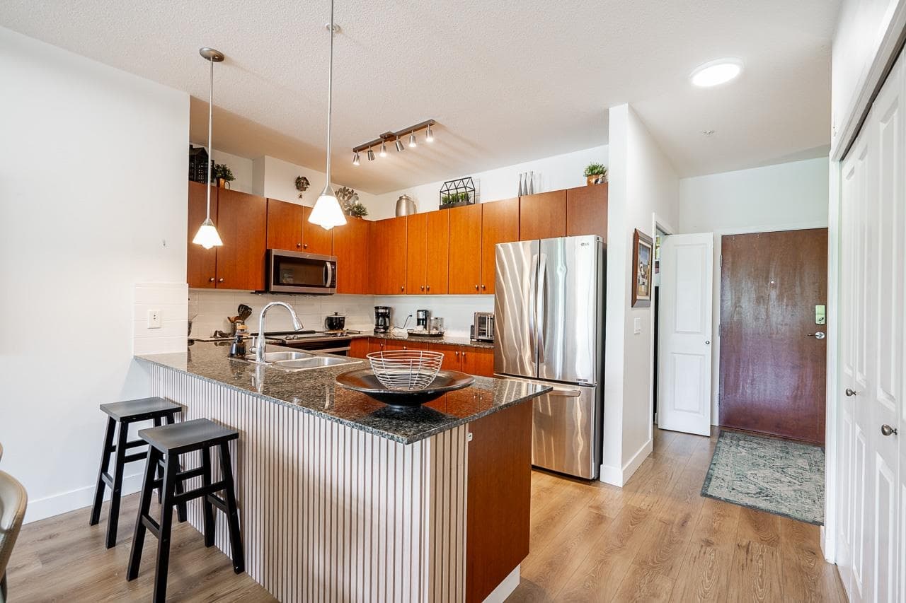 315 - 10180 153 Street, Surrey