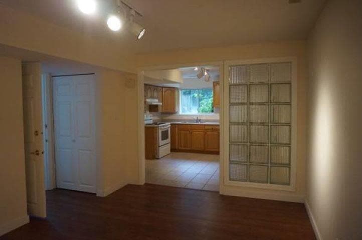 Lower - 122 Linden Court, Port Moody, V3H 5C2 — photo 4
