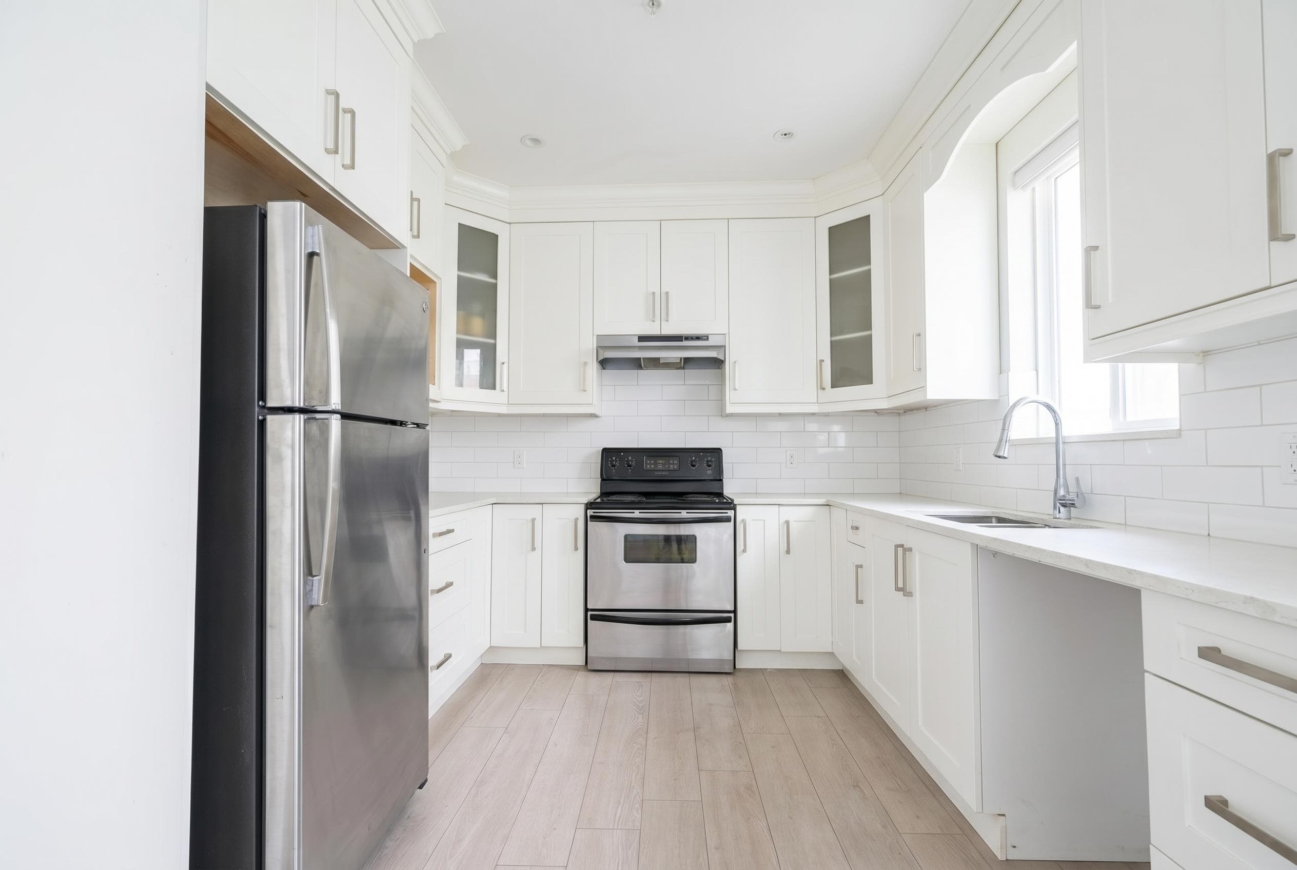 2681 E 41st Avenue, Vancouver, V5R 2W6 — photo 3