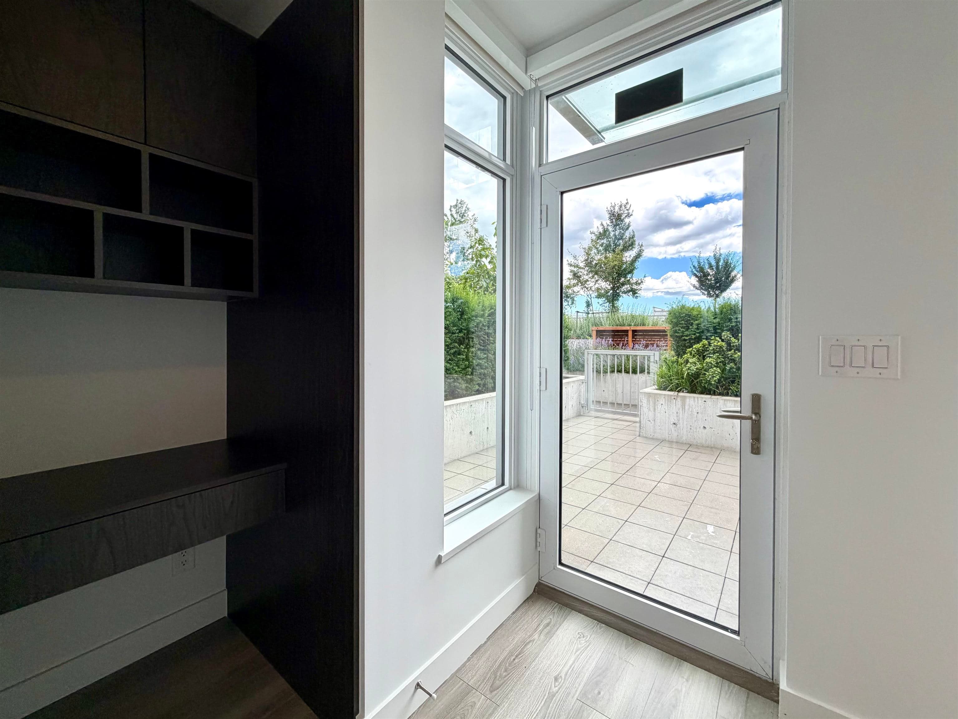 311 - 2381 Beta Avenue, Burnaby, V5C 0P7 — photo 5