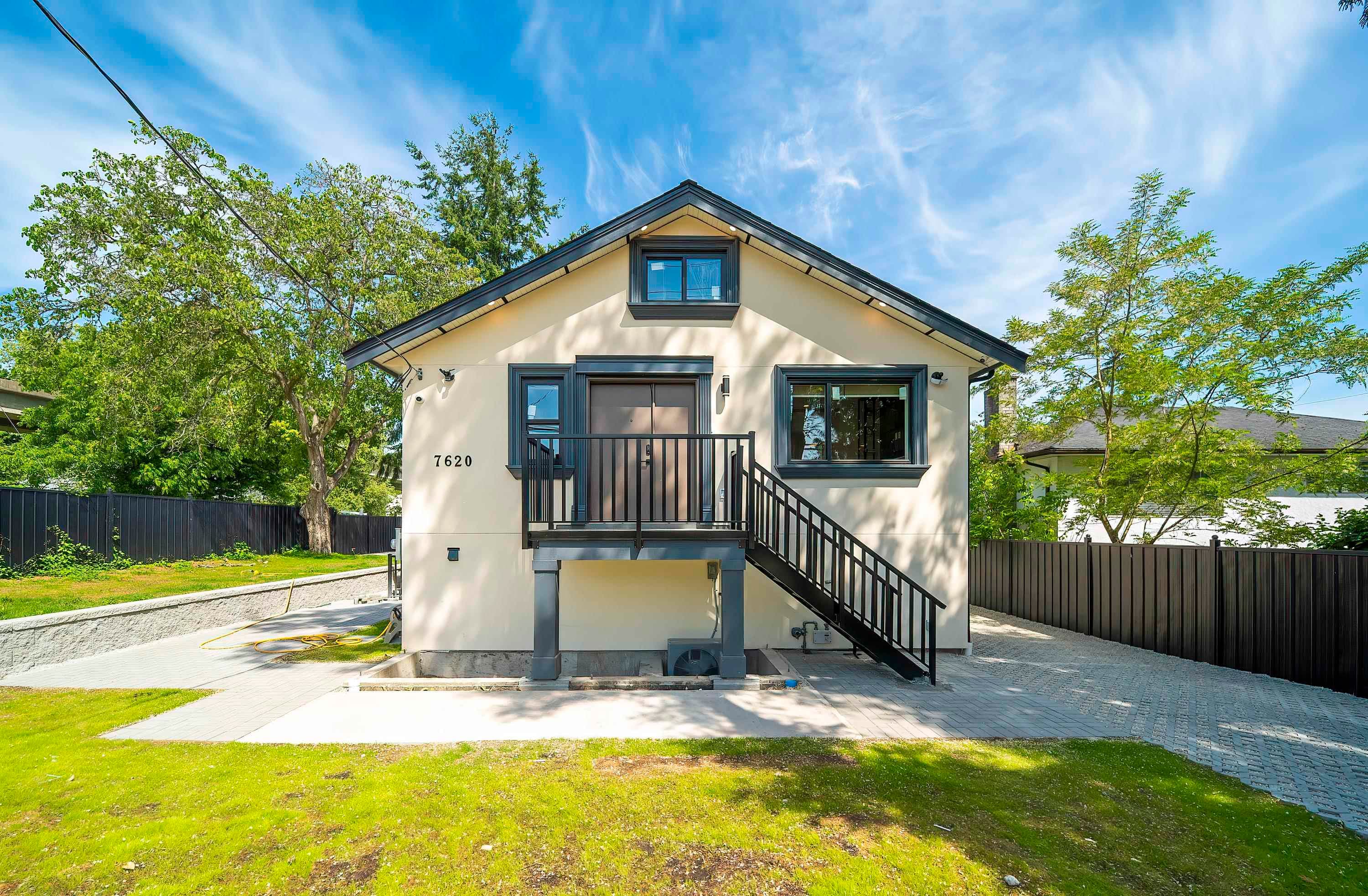 7620 Gilley Avenue, Burnaby