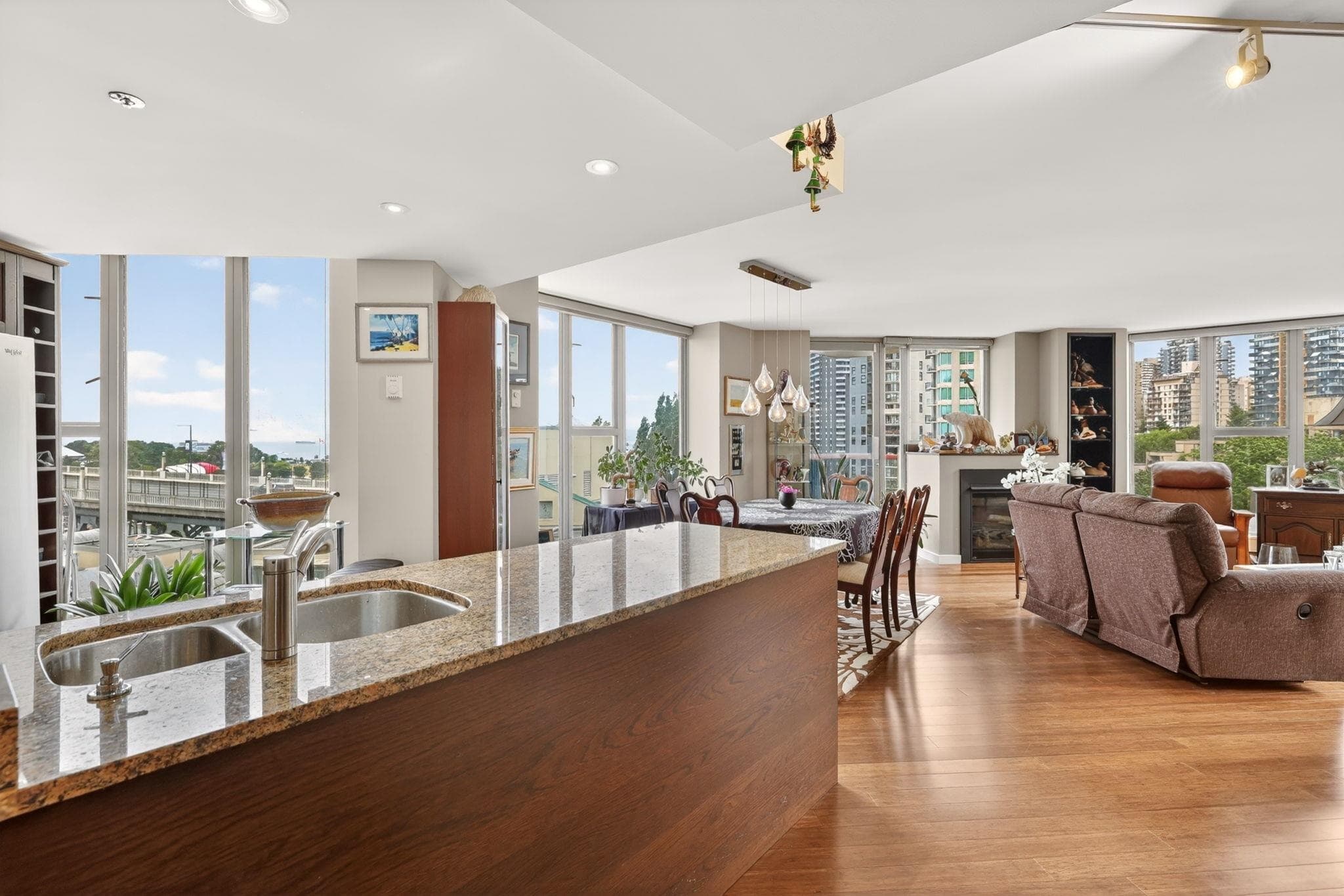 1005 - 1000 Beach Avenue, Vancouver, V6E 4M2 — photo 5