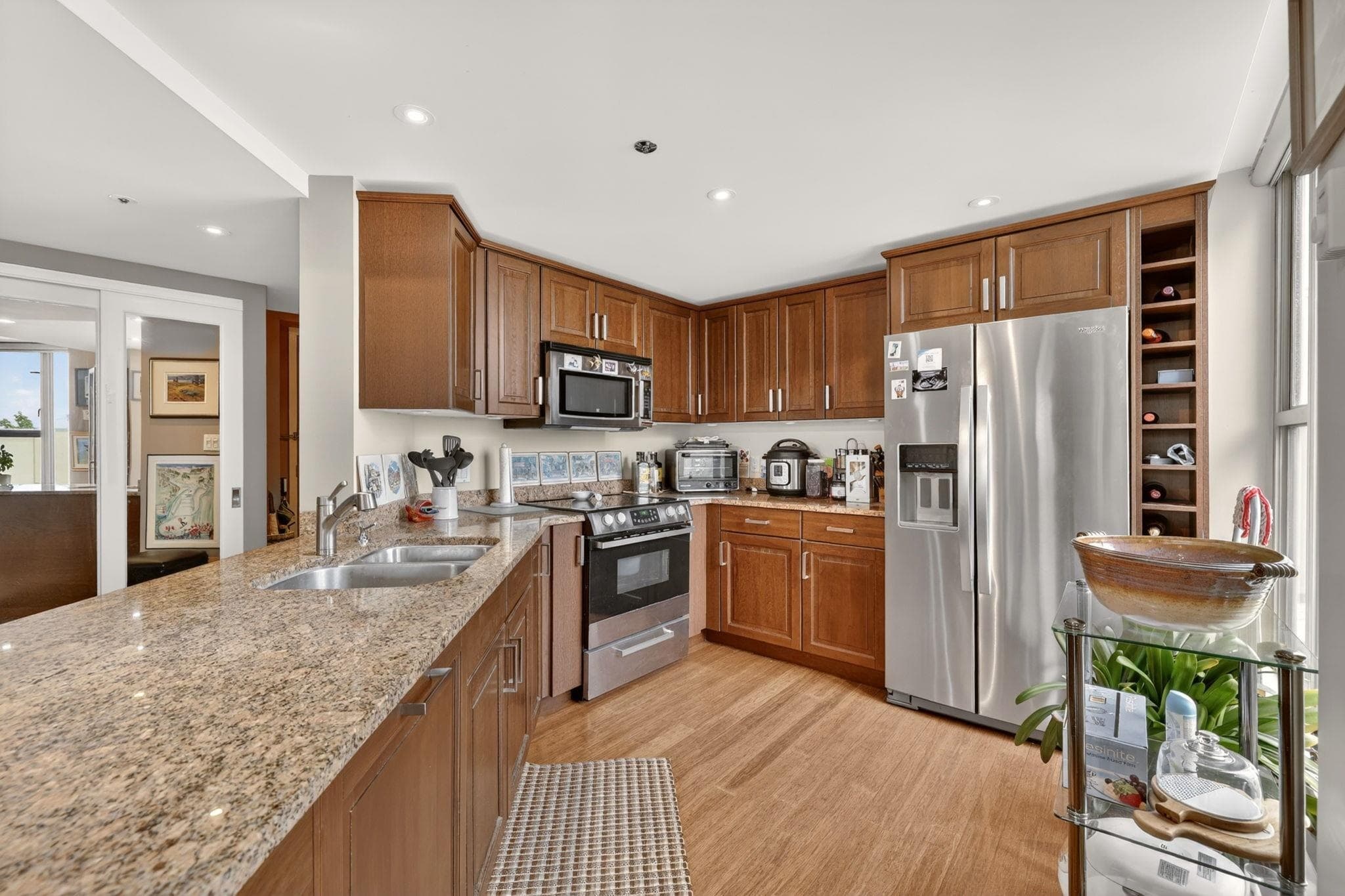 1005 - 1000 Beach Avenue, Vancouver, V6E 4M2 — photo 4