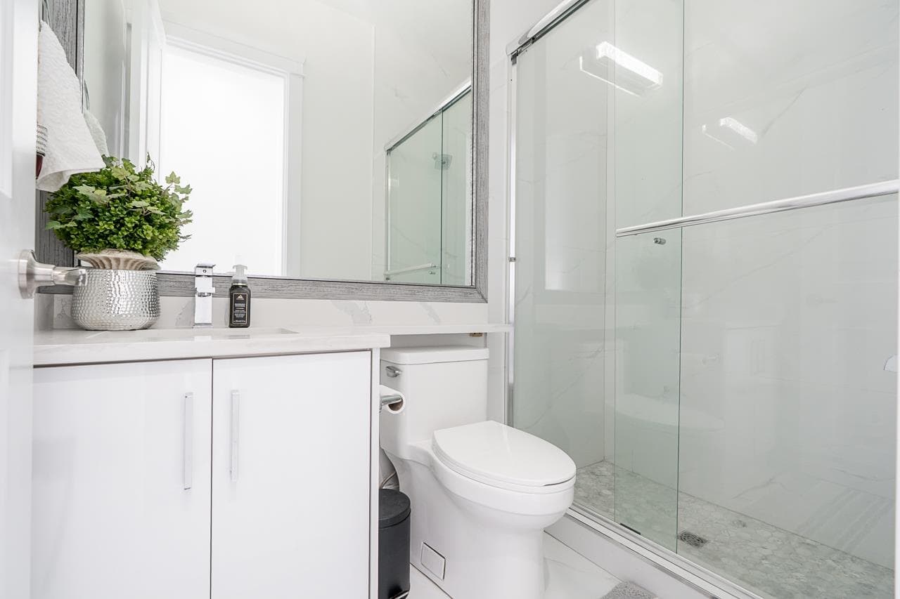 5921 140b Street, Surrey, V3X 0J3 — photo 5