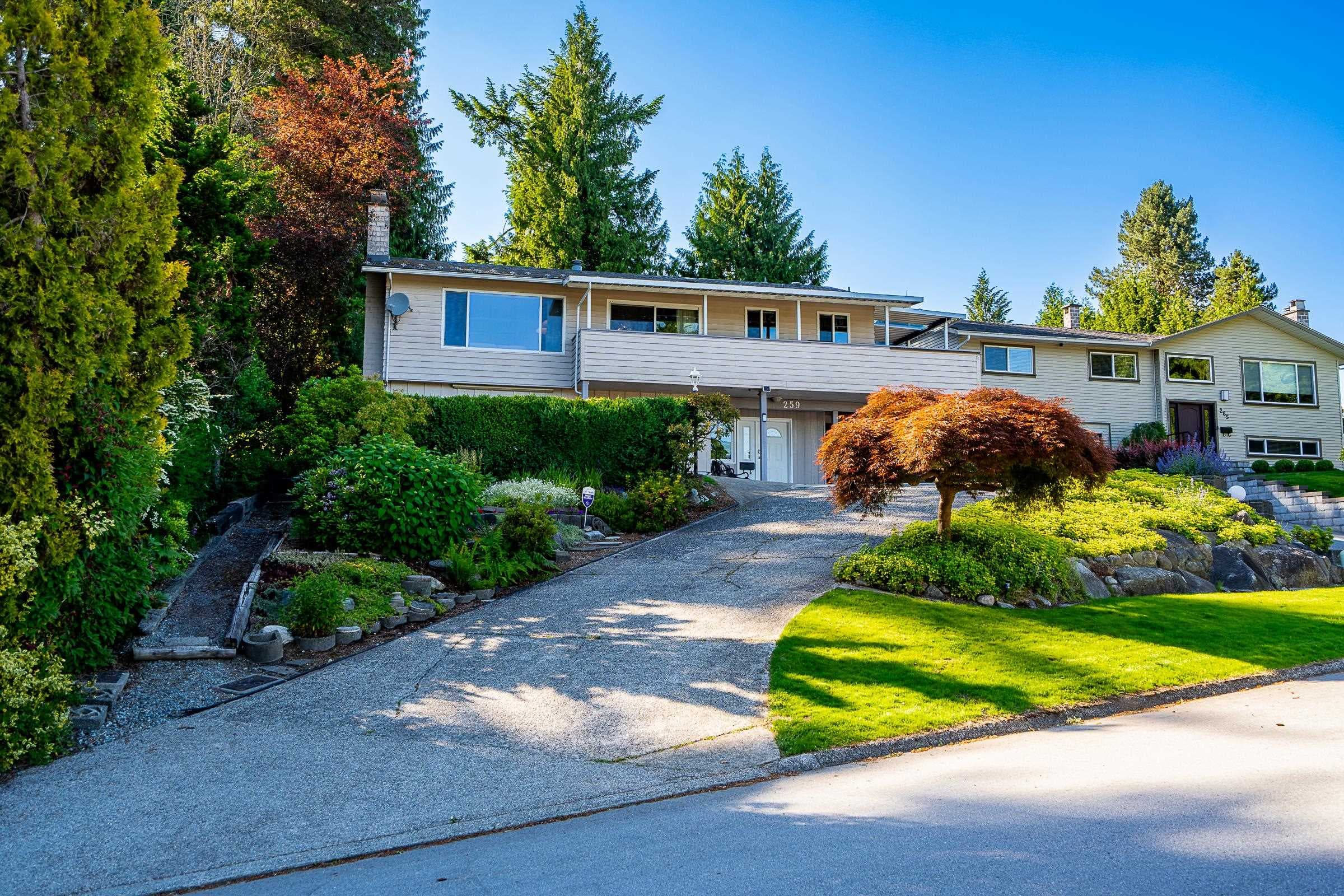 259 College Park Way, Port Moody