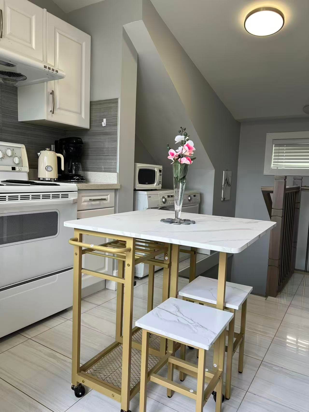 4000 W King Edward Avenue, Vancouver, V6L 1V4 — photo 2