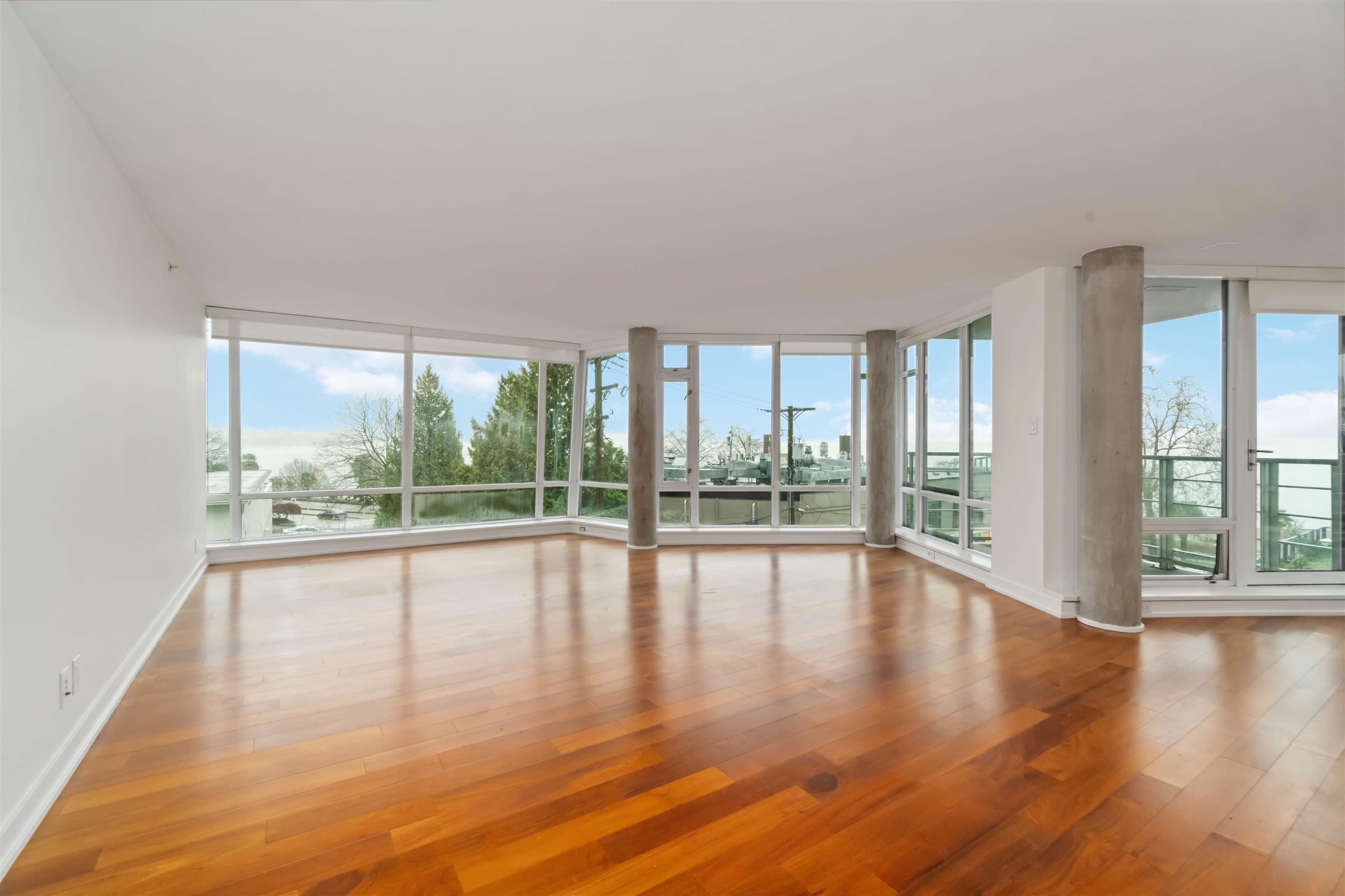 404 - 1762 Davie Street, Vancouver