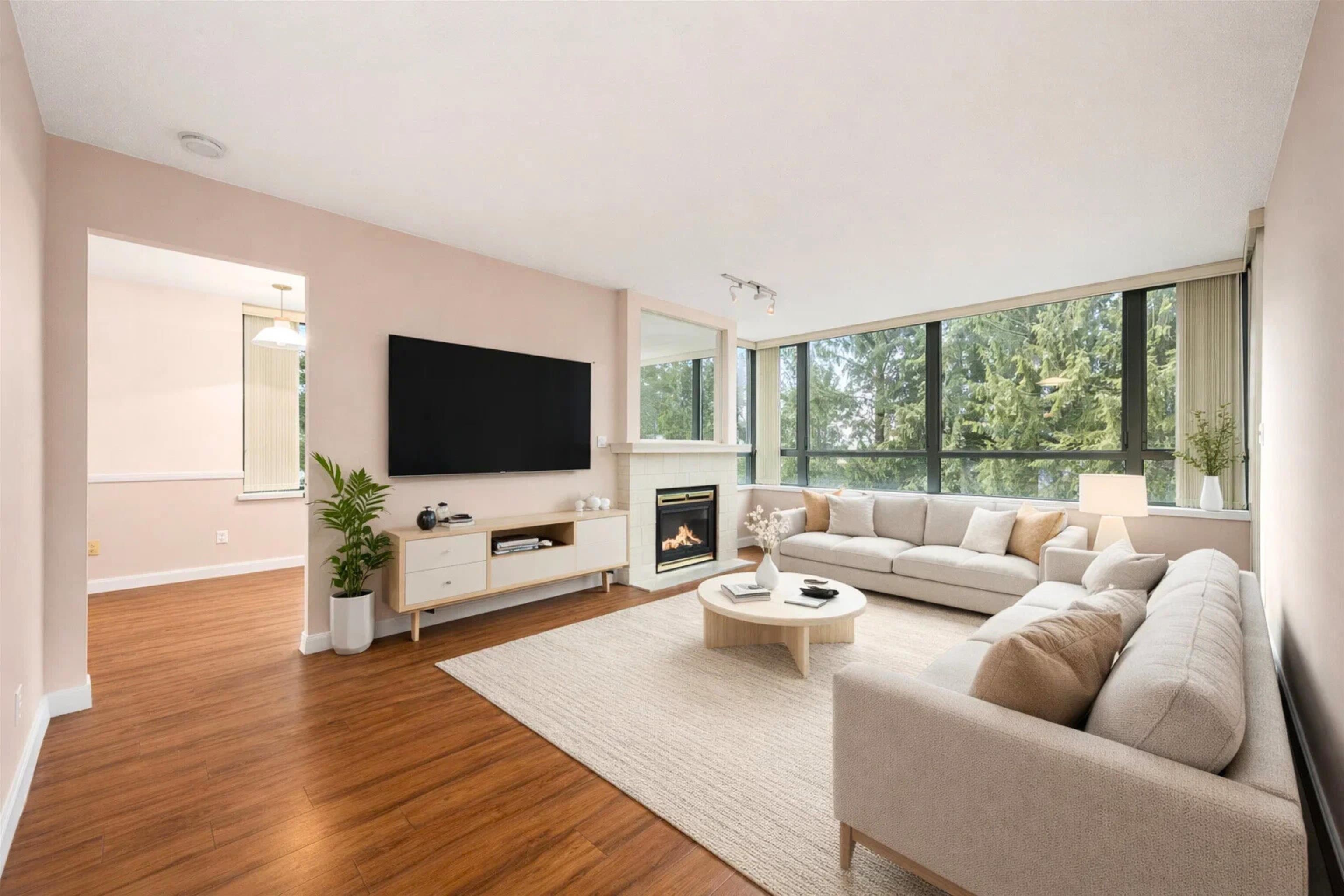 306 - 6622 Southoaks Crescent, Burnaby