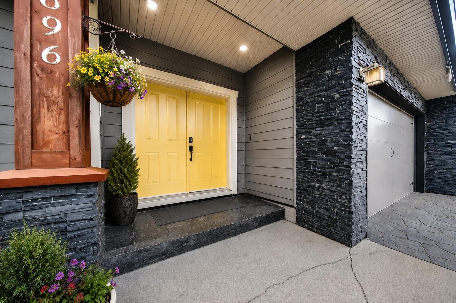 24696 103a Avenue, Maple Ridge, V2W 0B1 — photo 2