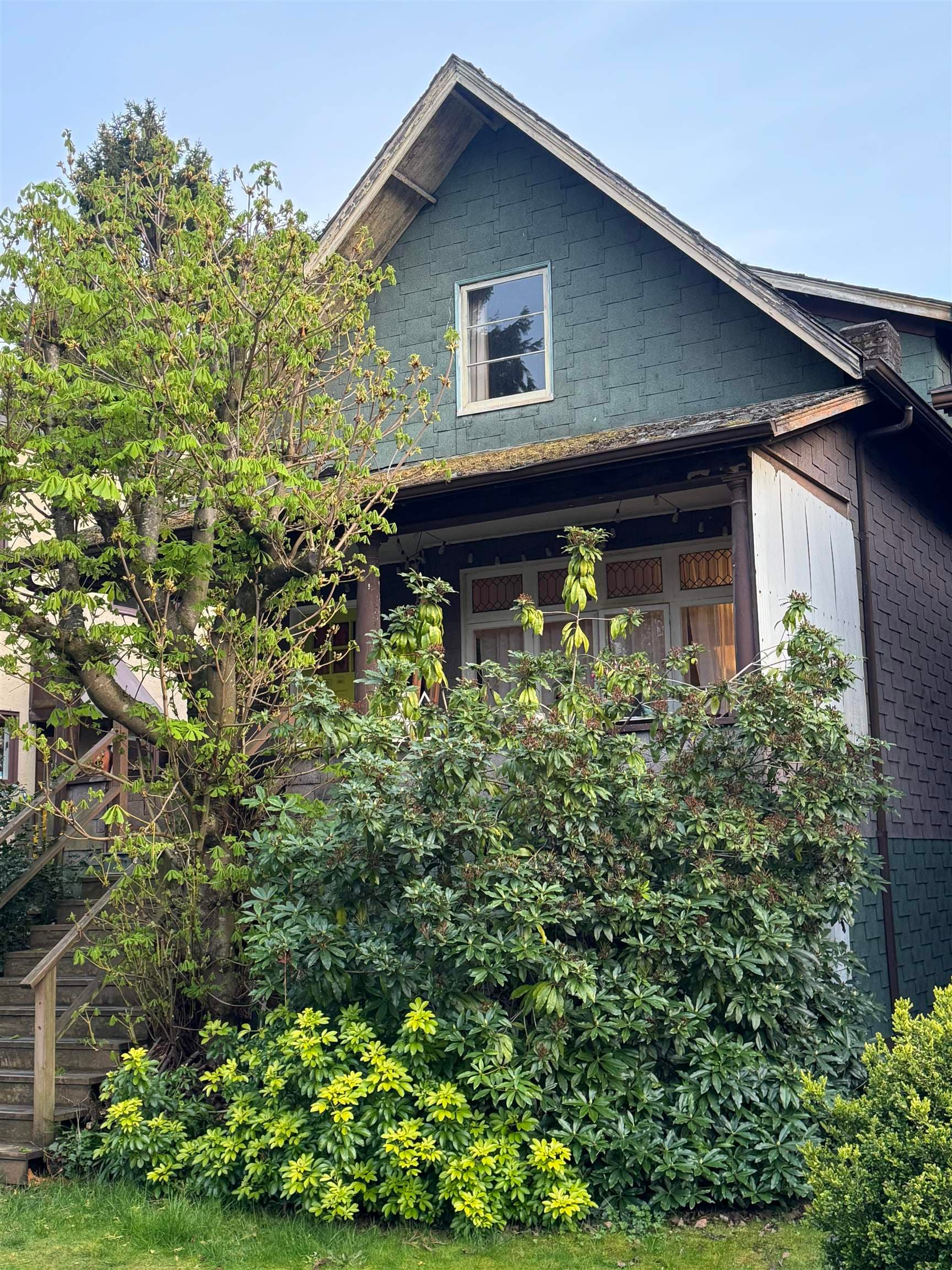 2012 York Avenue, Vancouver