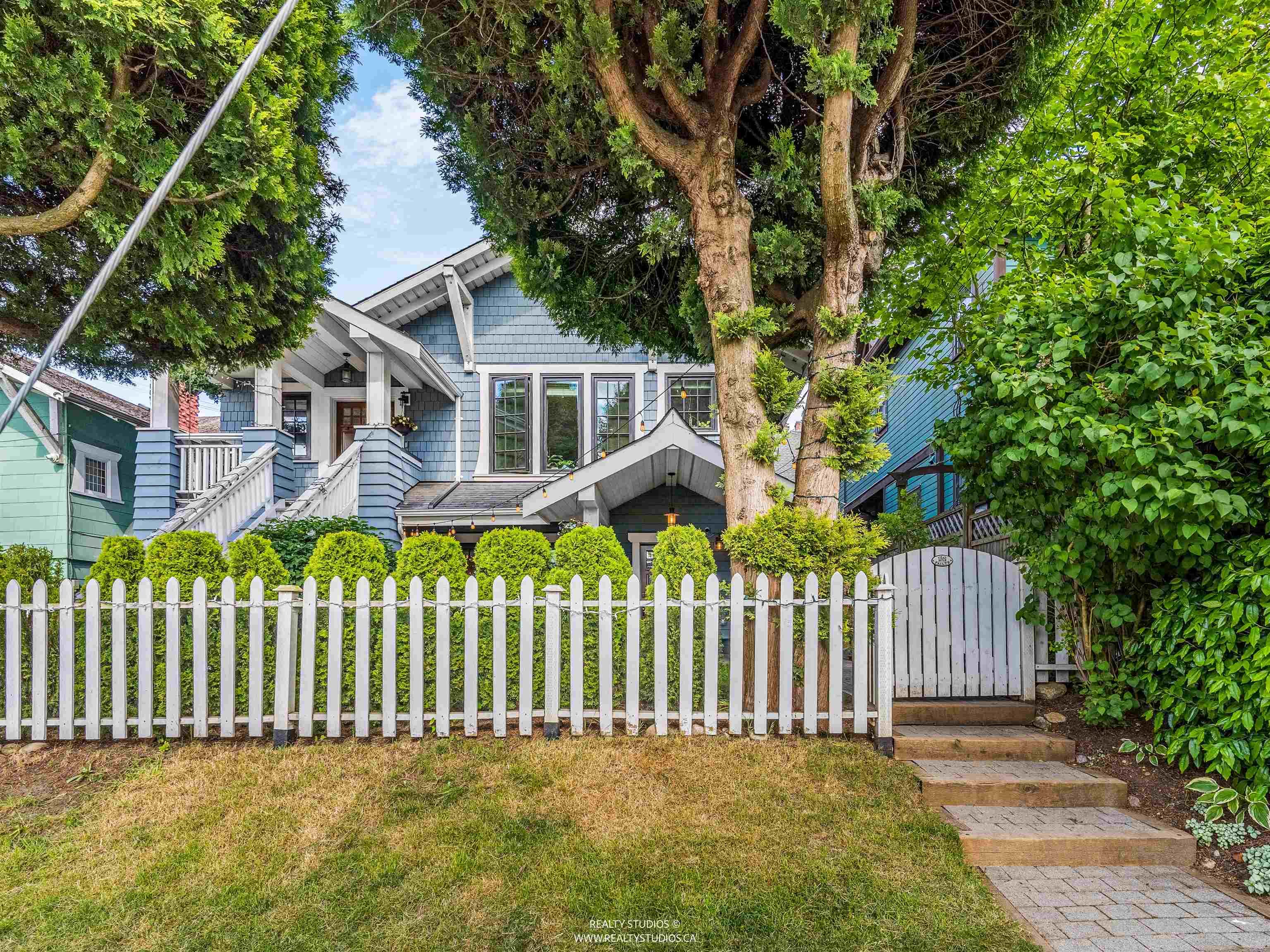 436 Lakewood Drive, Vancouver