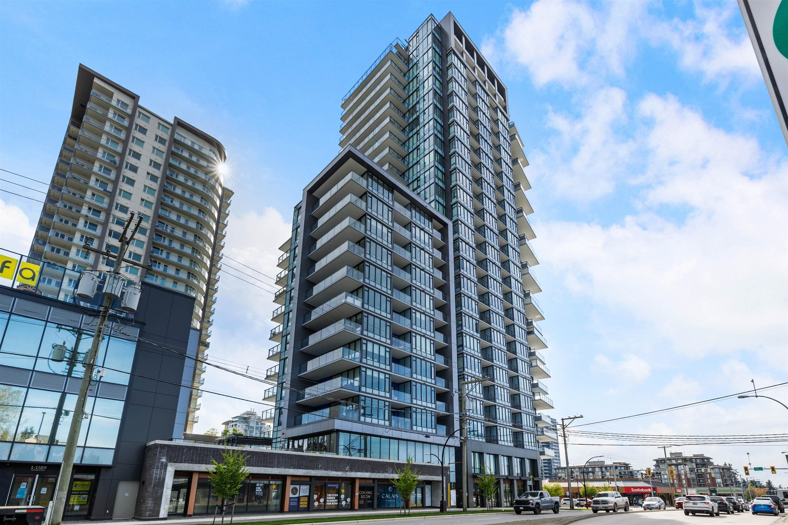 307 - 1588 Johnston Road, White Rock, V4B 0C5 — photo 1