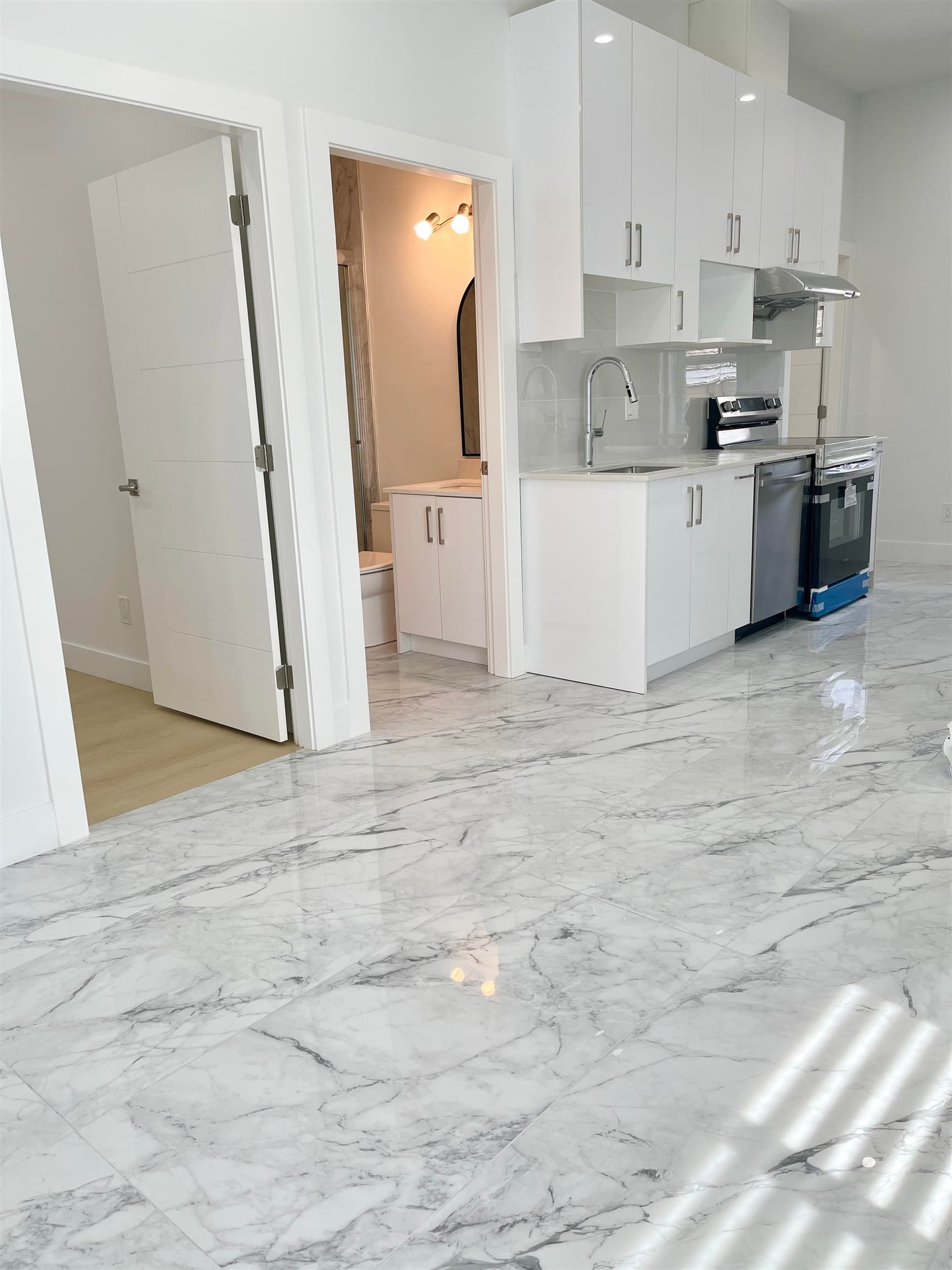 B1 - 6560 Fleming Street, Vancouver, V5P 3H2 — photo 2
