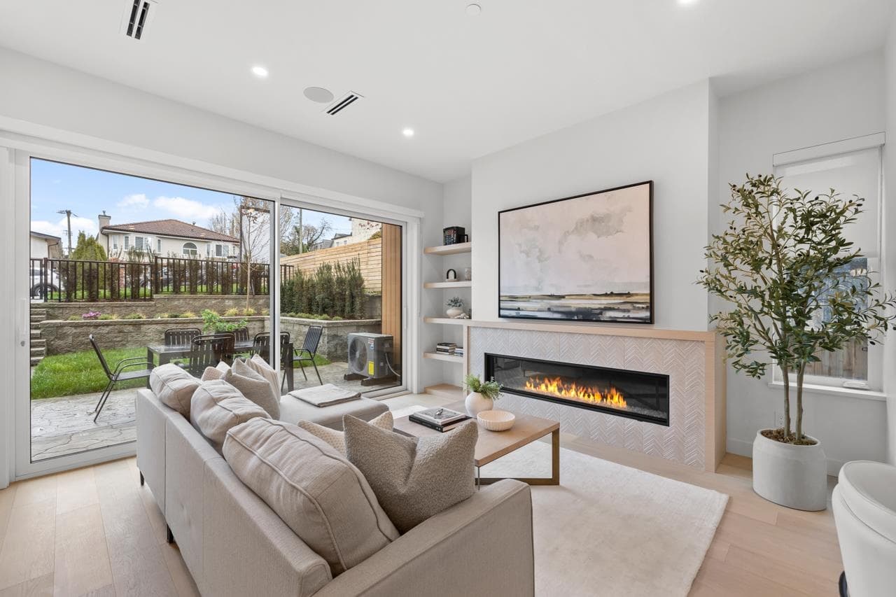 1 - 727 E 31st Avenue, Vancouver