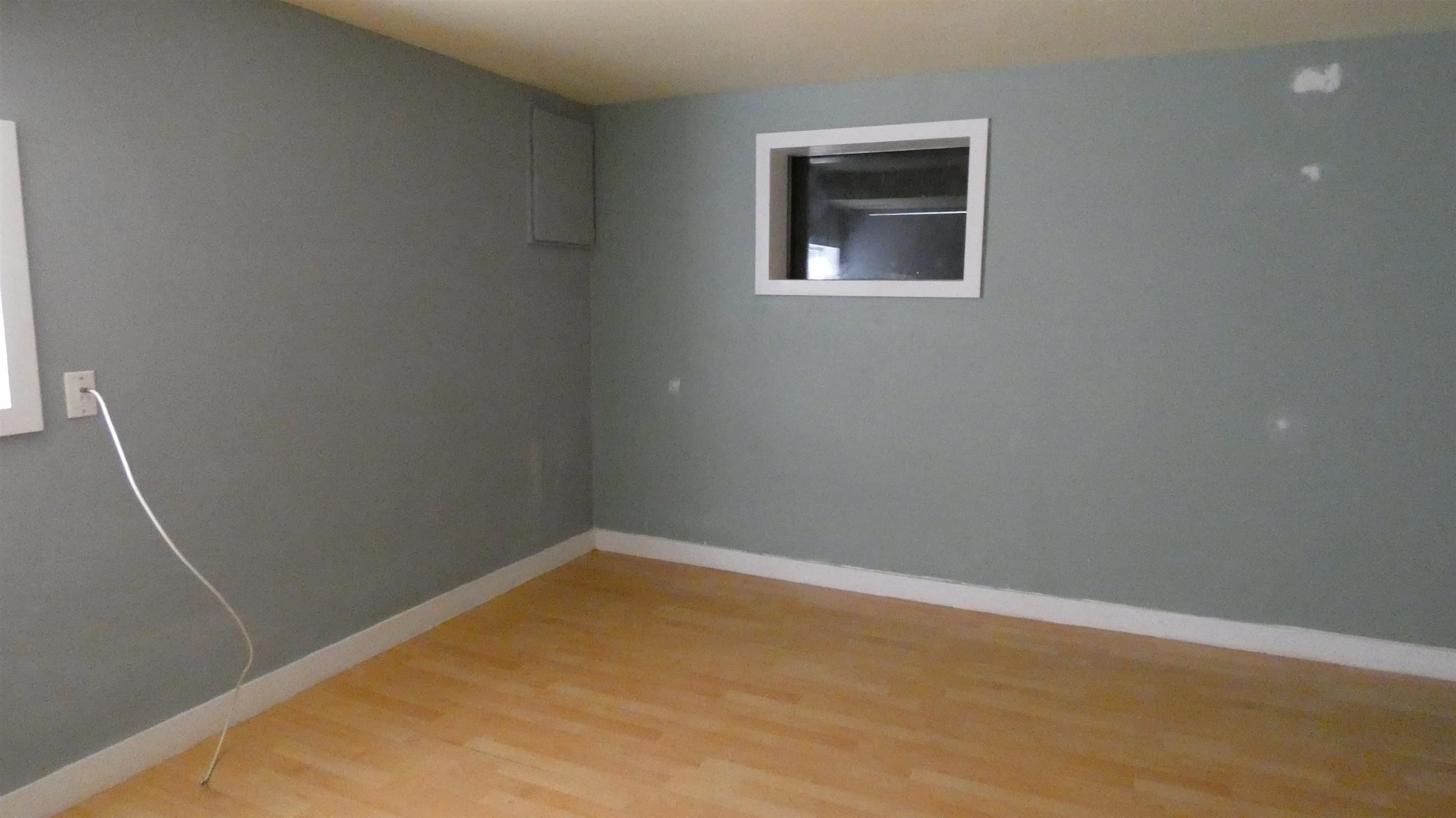 8391 11th Avenue, Burnaby, V3N 2P5 — photo 5