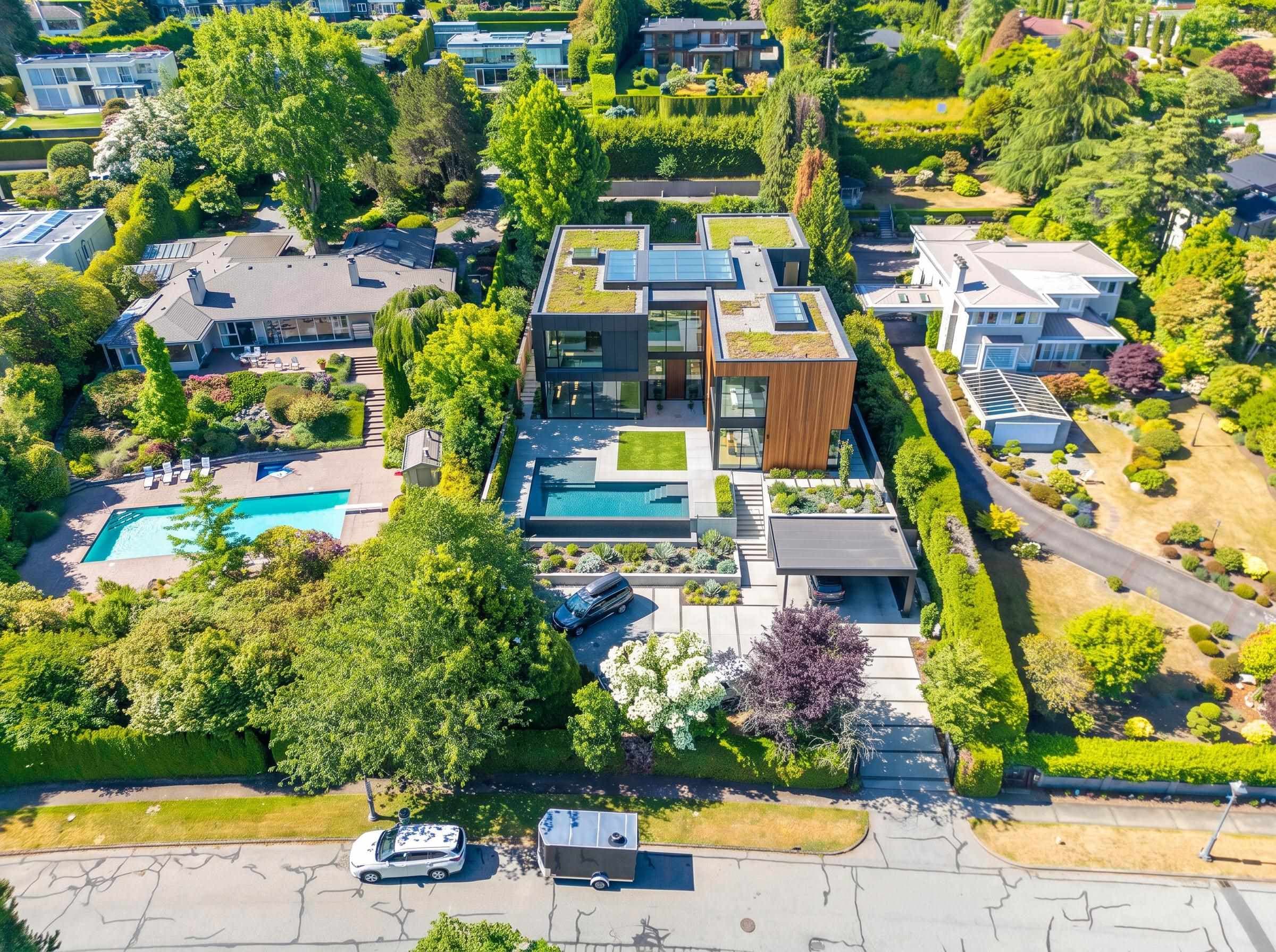 5570 Newton Wynd, Vancouver