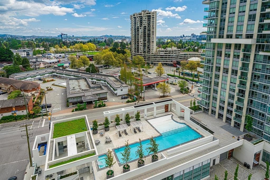 2025 Curling Road, North Vancouver, V7P 3B4 — photo 4