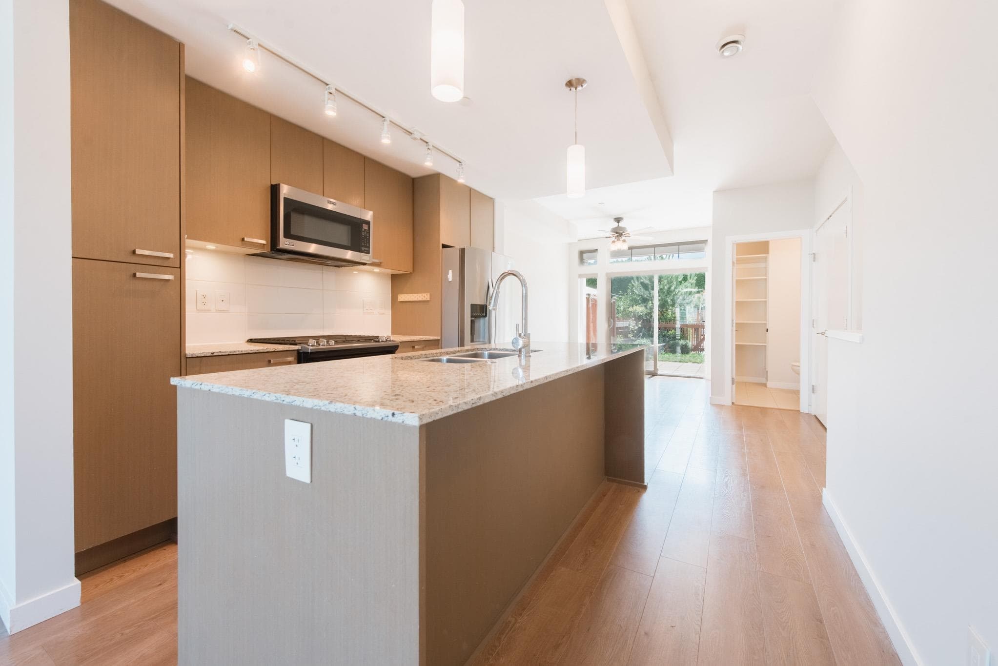 5972 Oldmill Lane, Sechelt, V7Z 0S2 — photo 3