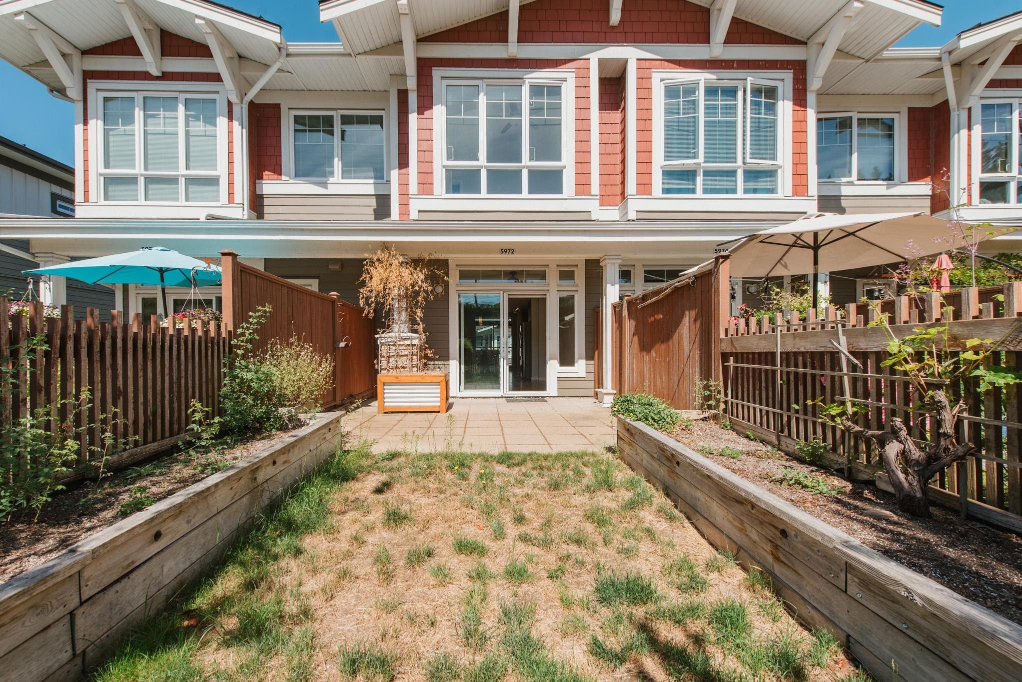 5972 Oldmill Lane, Sechelt, V7Z 0S2 — photo 1
