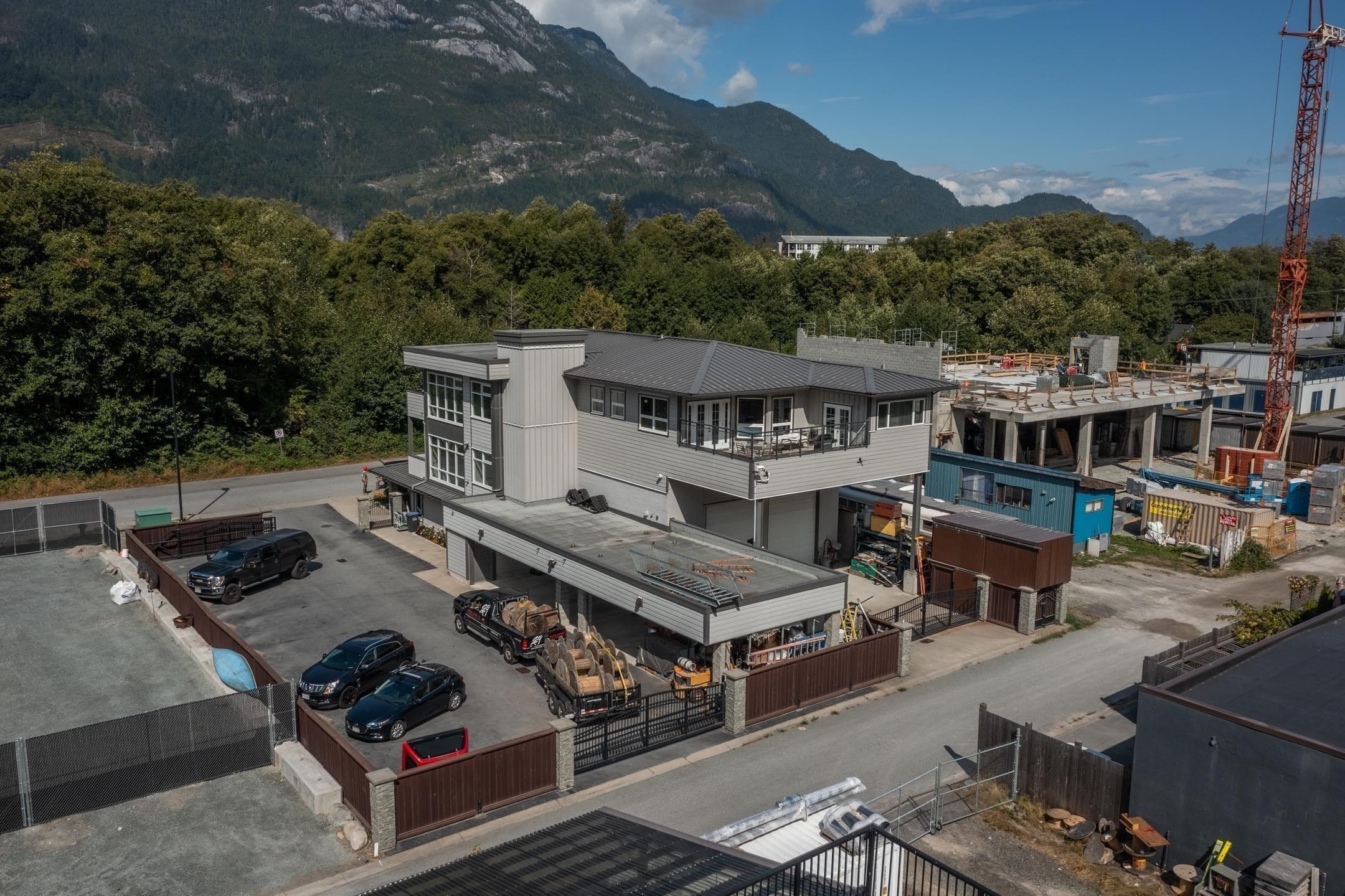 37738 Third Avenue, Squamish, V8B 0A2 — photo 3