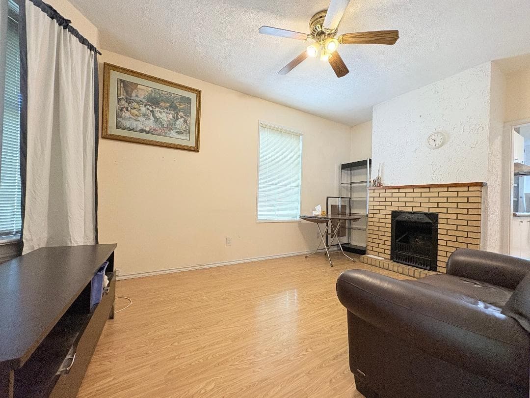 3034 Glen Drive, Vancouver, V5T 4C1 — photo 5