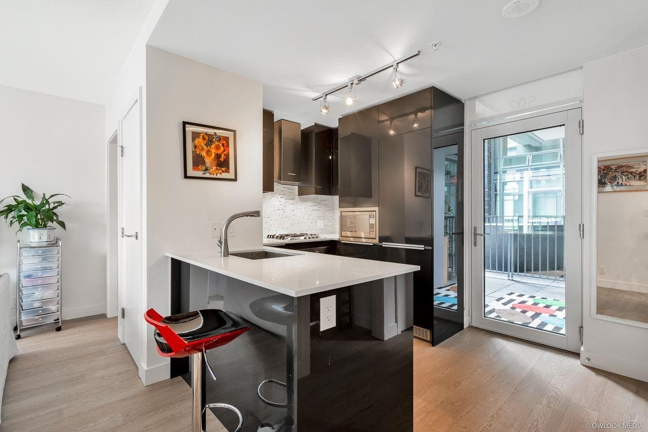 502 - 1283 Howe Street, Vancouver