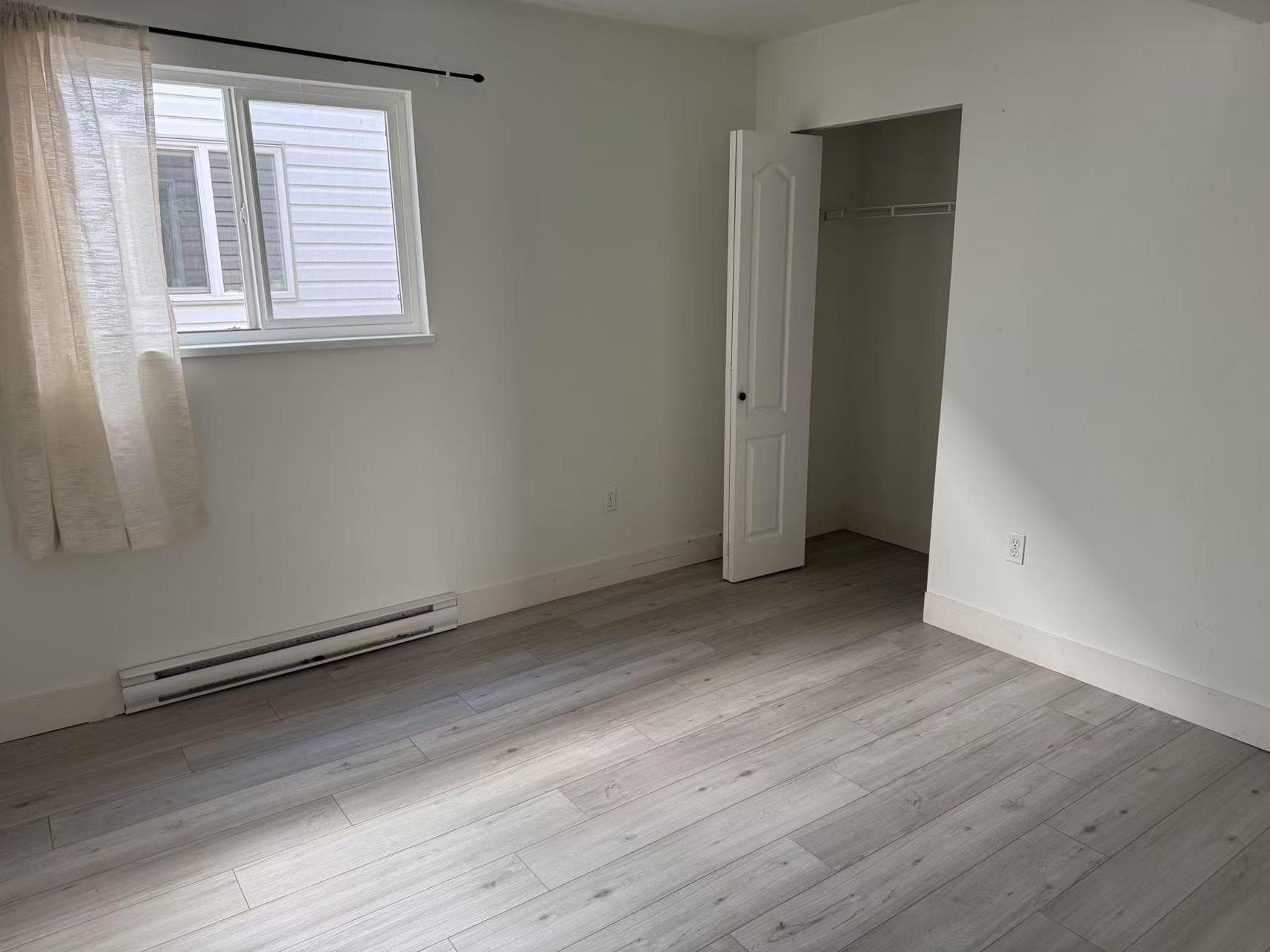 21xx Fraser Avenue, Coquitlam, V3B 1N8 — photo 5