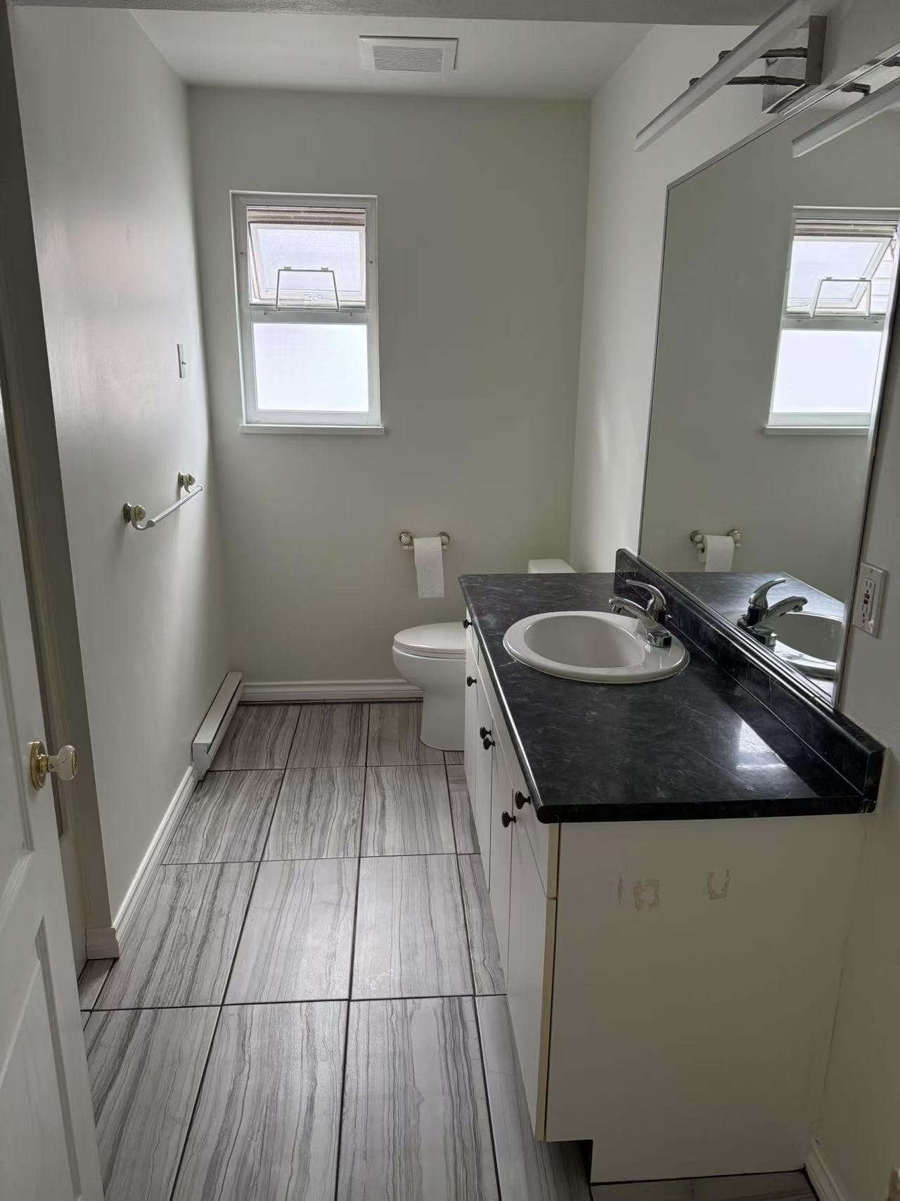 21xx Fraser Avenue, Coquitlam, V3B 1N8 — photo 4