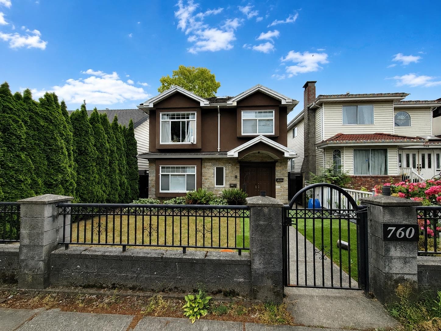 760 E 49th Avenue, Vancouver