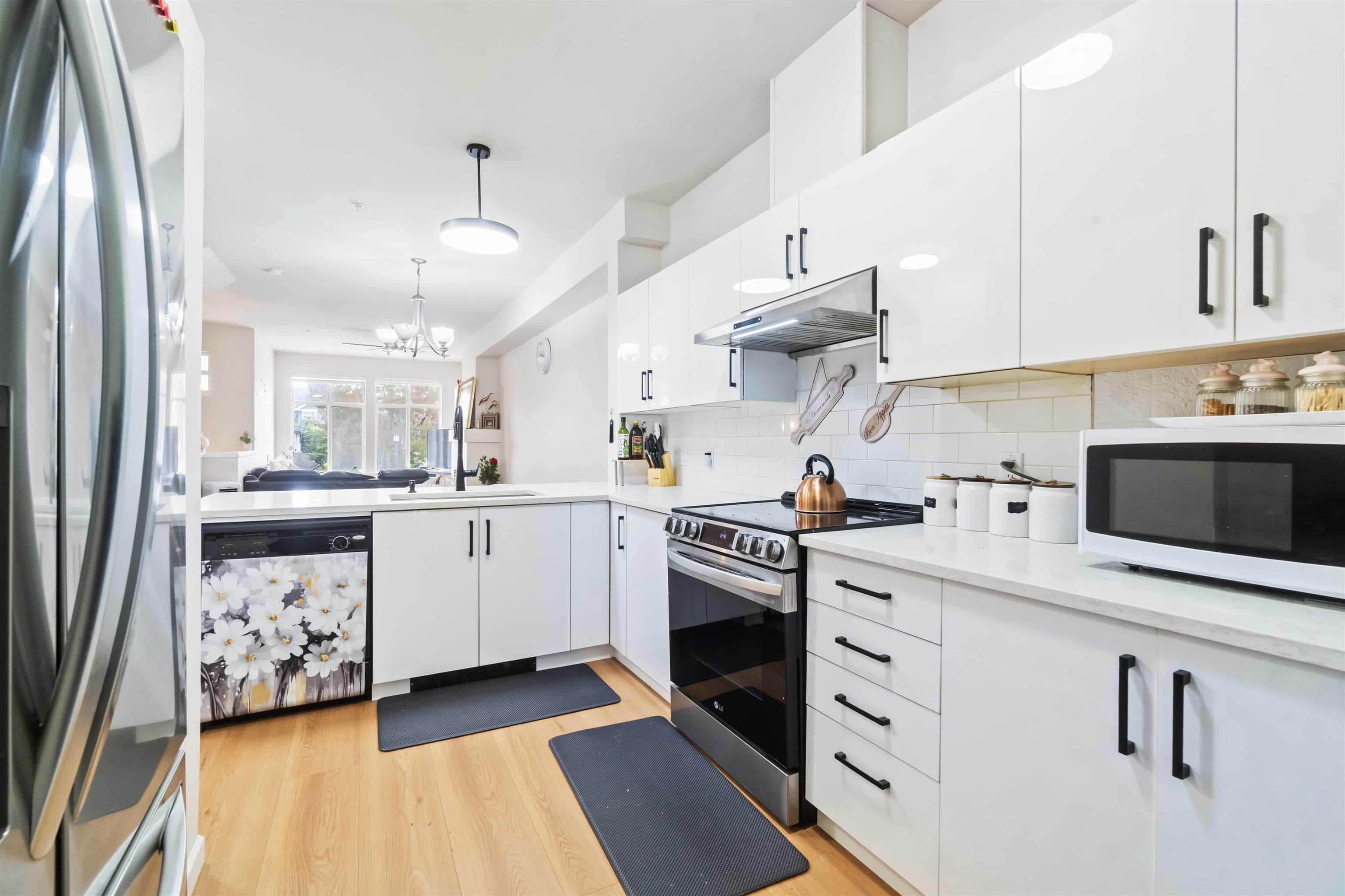 8 - 935 Ewen Avenue, New Westminster, V3M 0A1 — photo 4