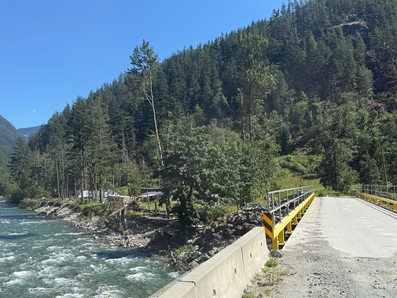 22580 Coquihalla Highway, Hope