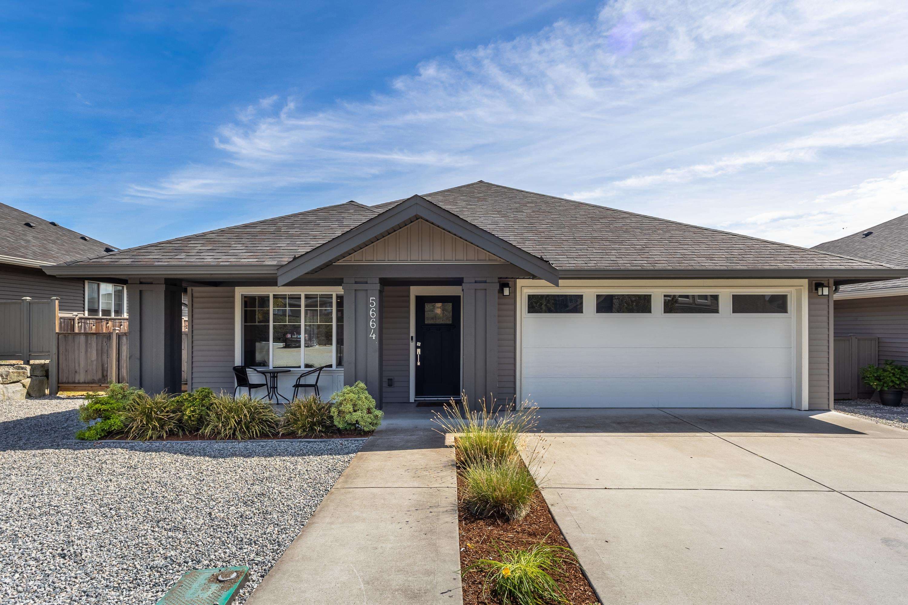 5664 Partridge Way, Sechelt, V7Z 0M4 — photo 2