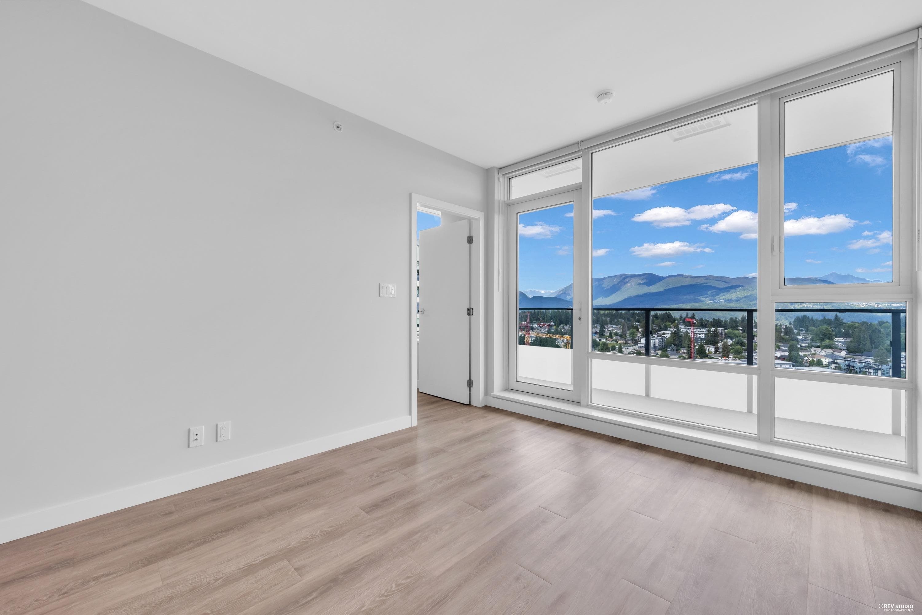 2505 - 567 Emerson Street, Coquitlam, V3J 0M8 — photo 4