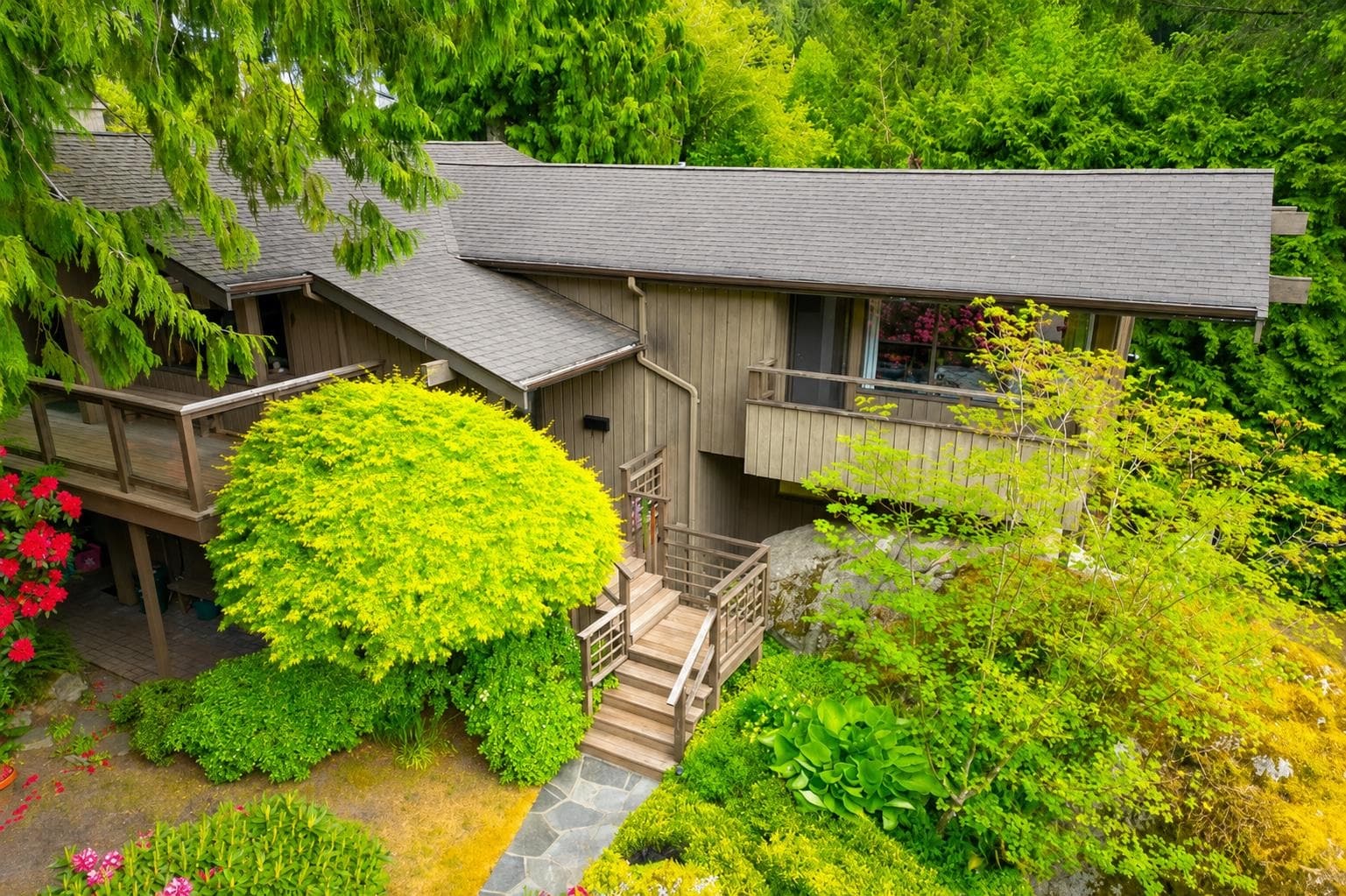 5335 Marine Drive, West Vancouver