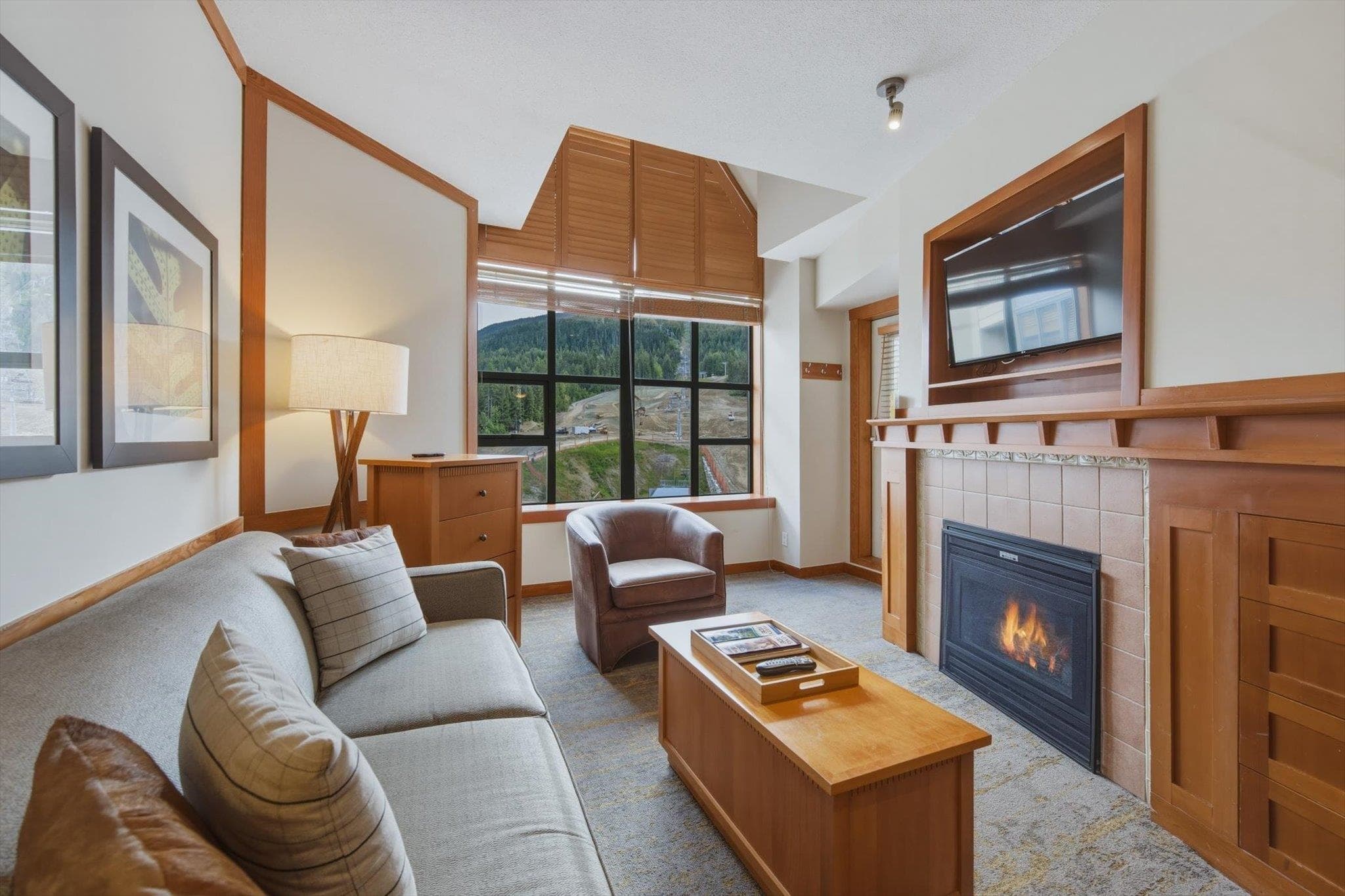 702 - 4320 Sundial Crescent, Whistler, V8E 1G6 — photo 2
