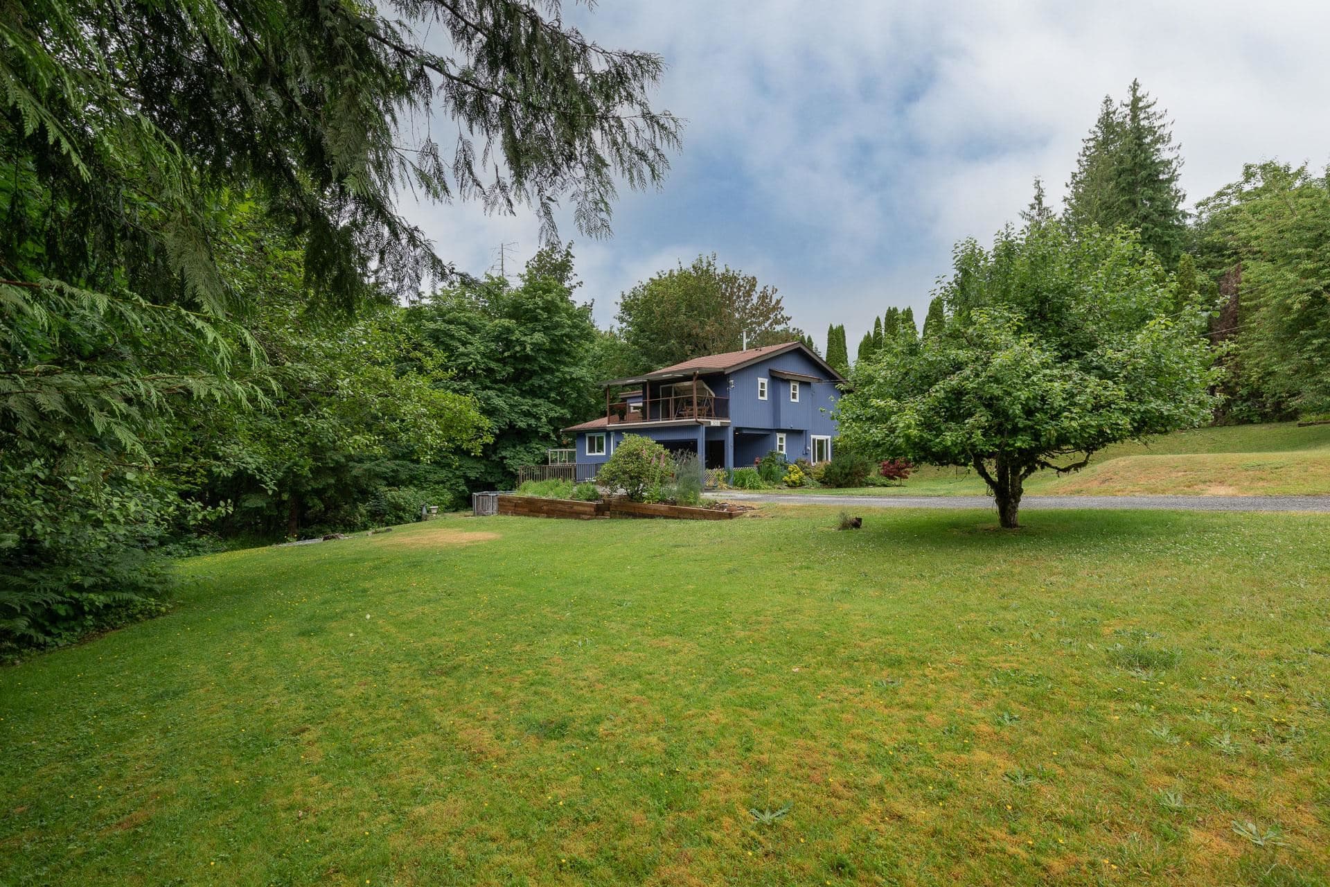 13055 238 Street, Maple Ridge, V4R 2S4 — photo 1