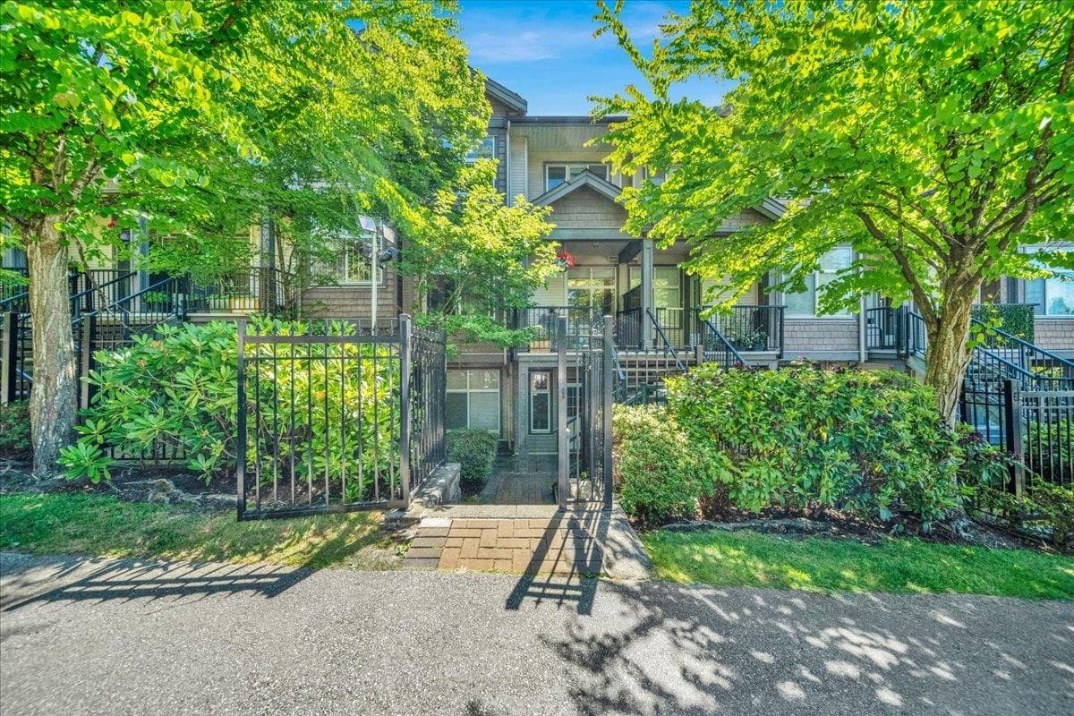 207 - 7333 16th Avenue, Burnaby, V3N 0A8 — photo 2