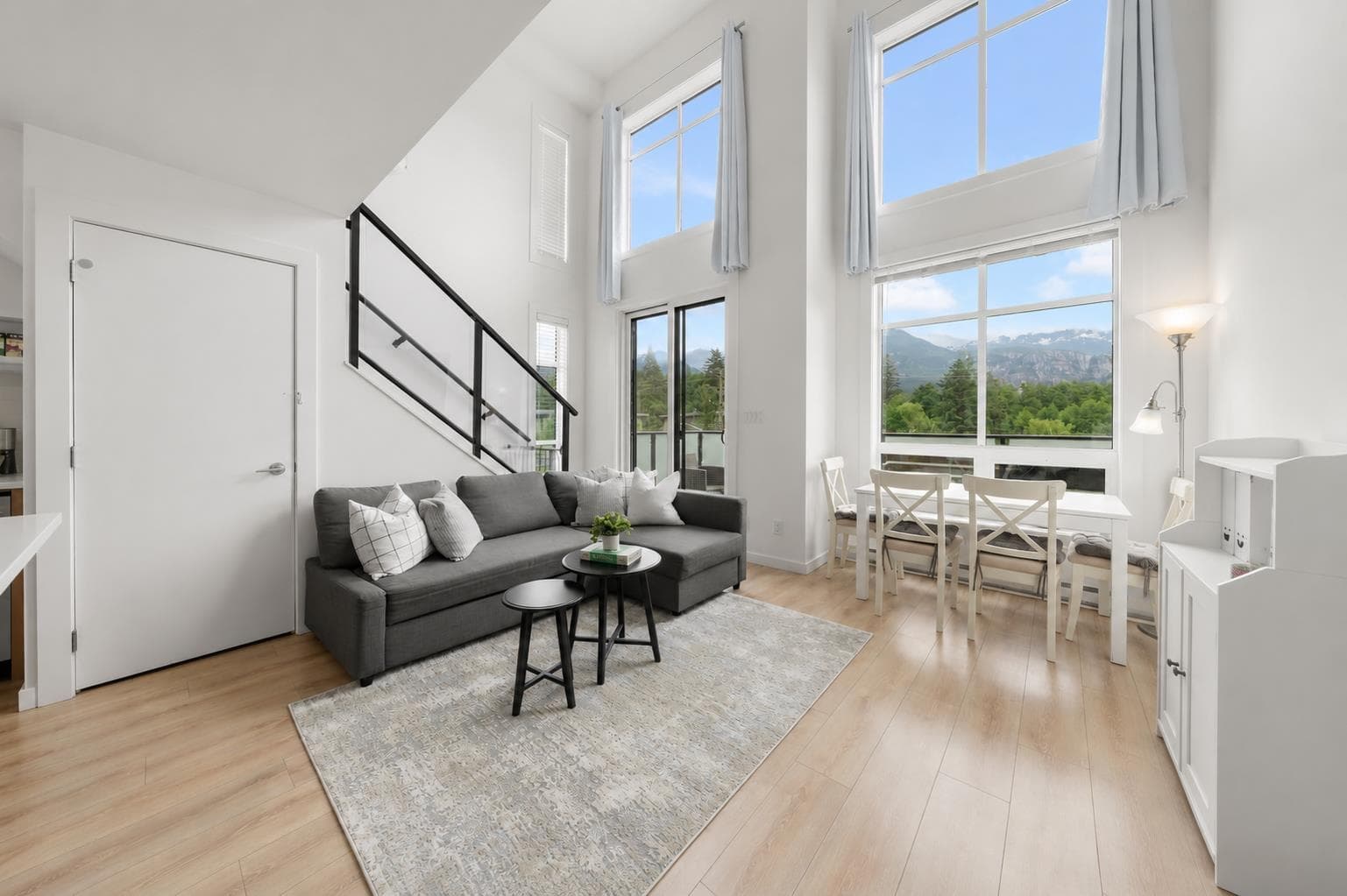 206 - 39767 Government Road, Squamish