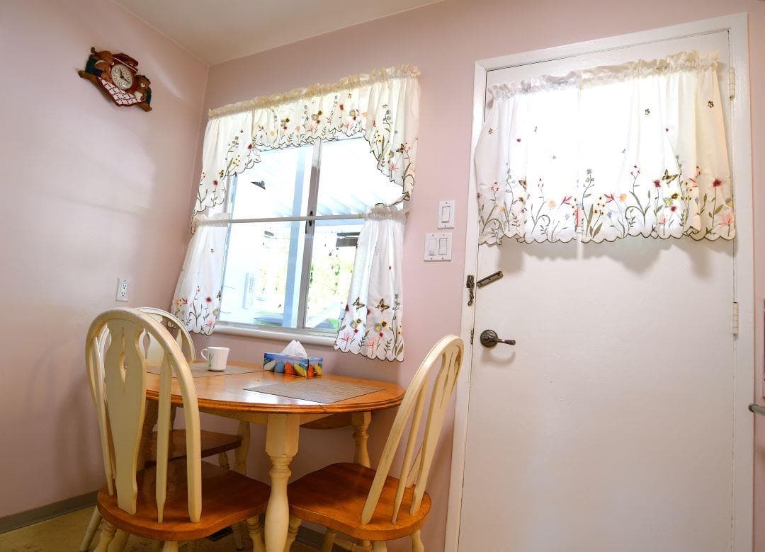3057 Noel Drive, Burnaby, V3J 1J4 — photo 4
