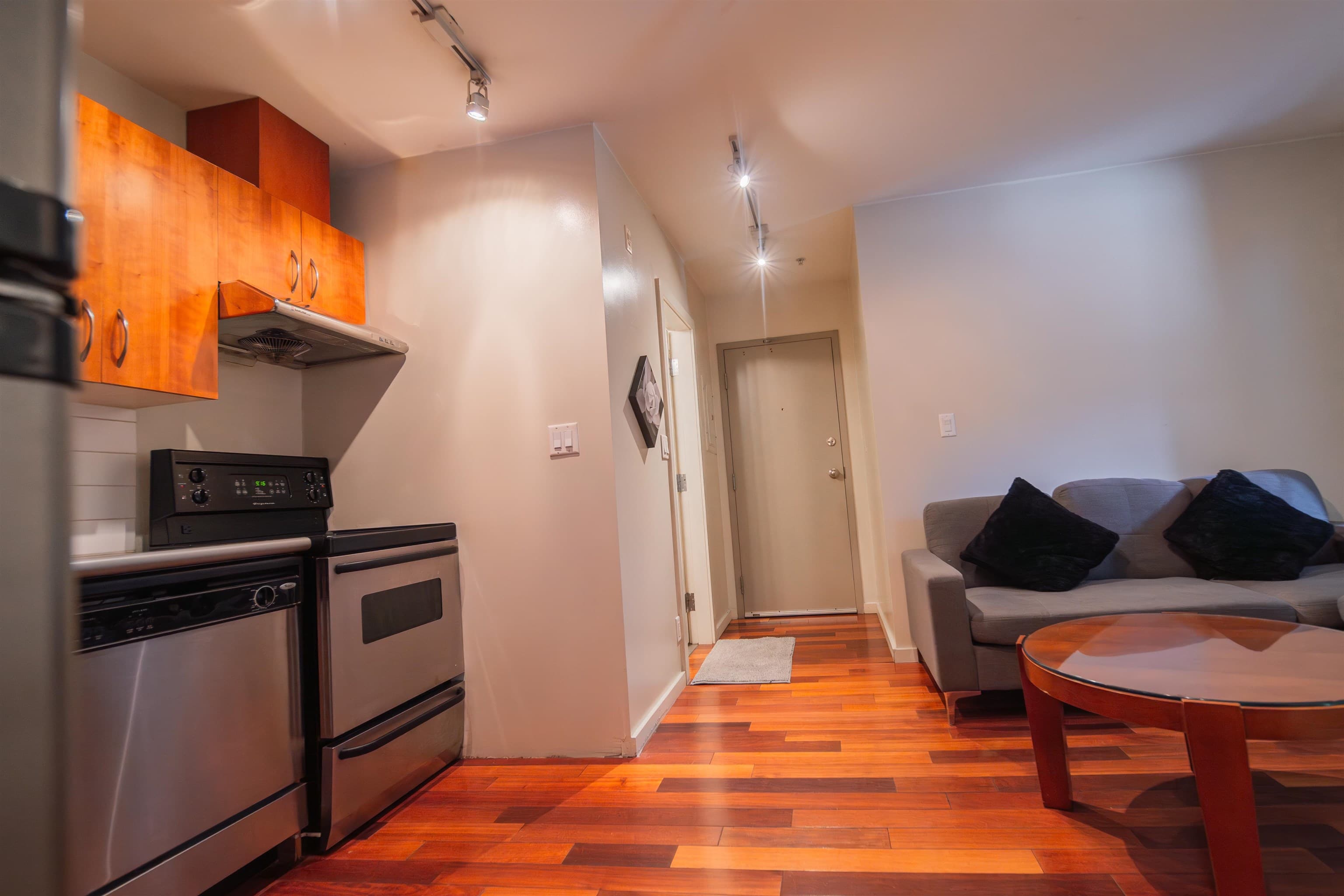 203 - 440 Richards Street, Vancouver, V6B 2Z3 — photo 4