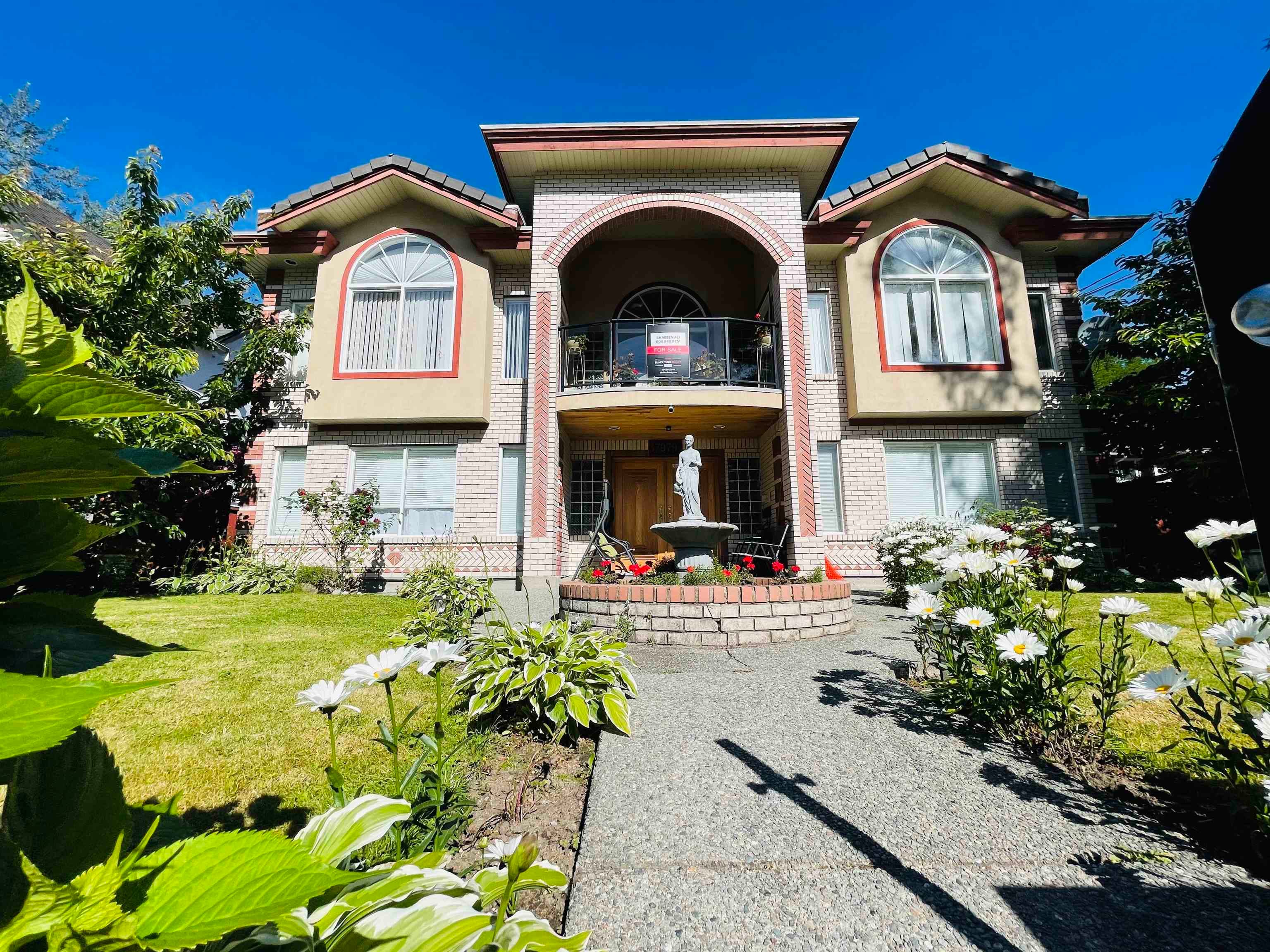 37979 Fifth Avenue, Squamish