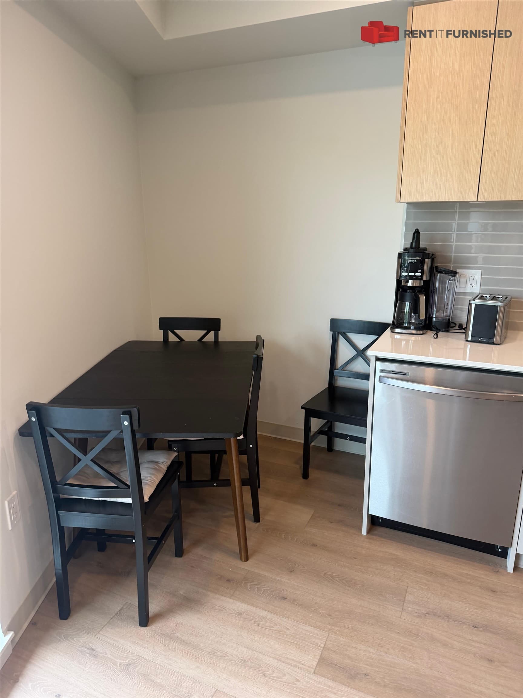 219 - 1529 Oxford Street, Vancouver, V7J 1E6 — photo 2
