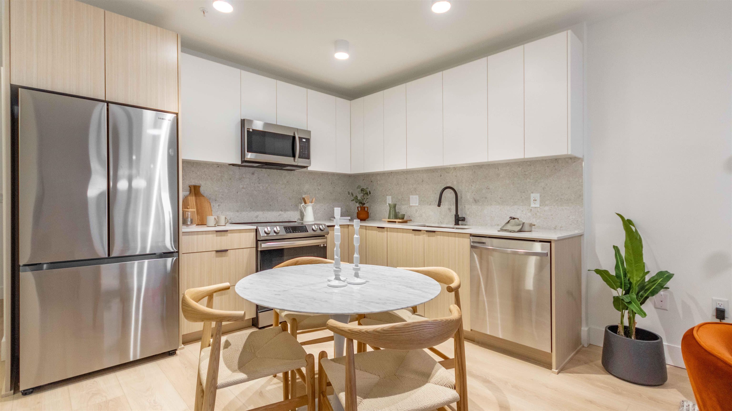 220 - 13455 94a Avenue, Surrey, V3V 0H3 — photo 3